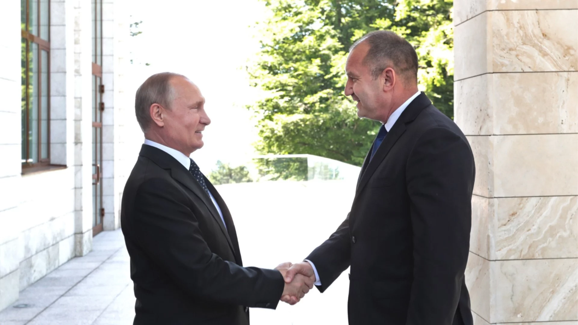 Радев, 16-ата република на СССР и Червената армия: Урок по история от Великобритания