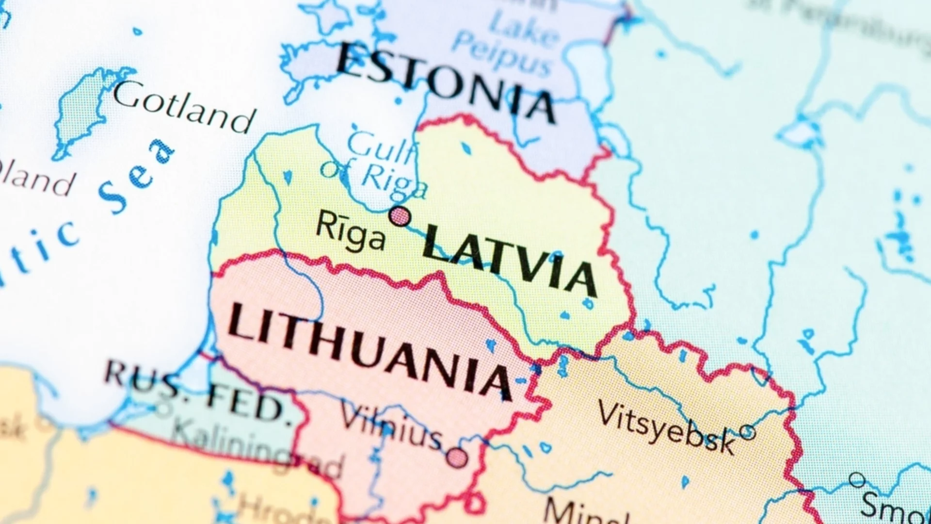 Сибиха: Балтийските страни искат помощ от Украйна