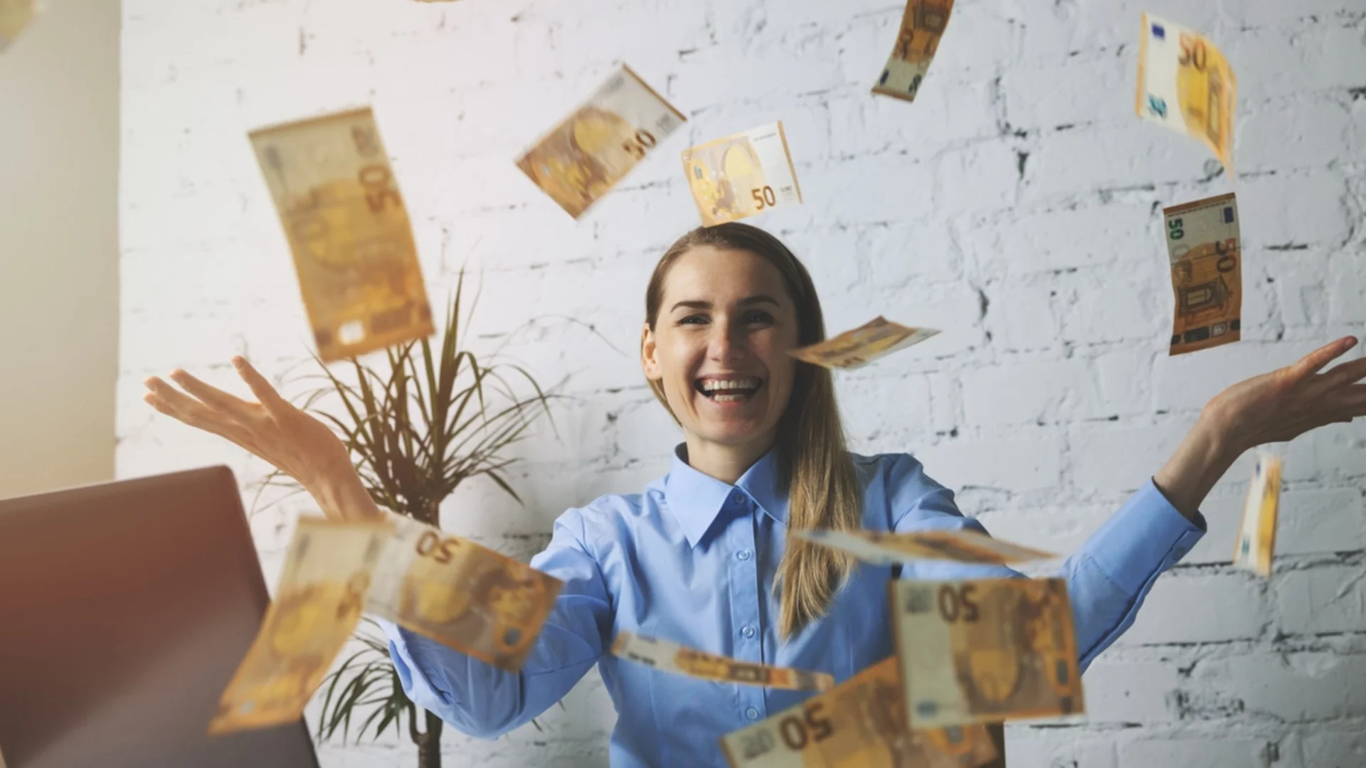 В събота: Не под масата, а пари на масата ще вземат Скорпион, Козирог + още 2 зодии