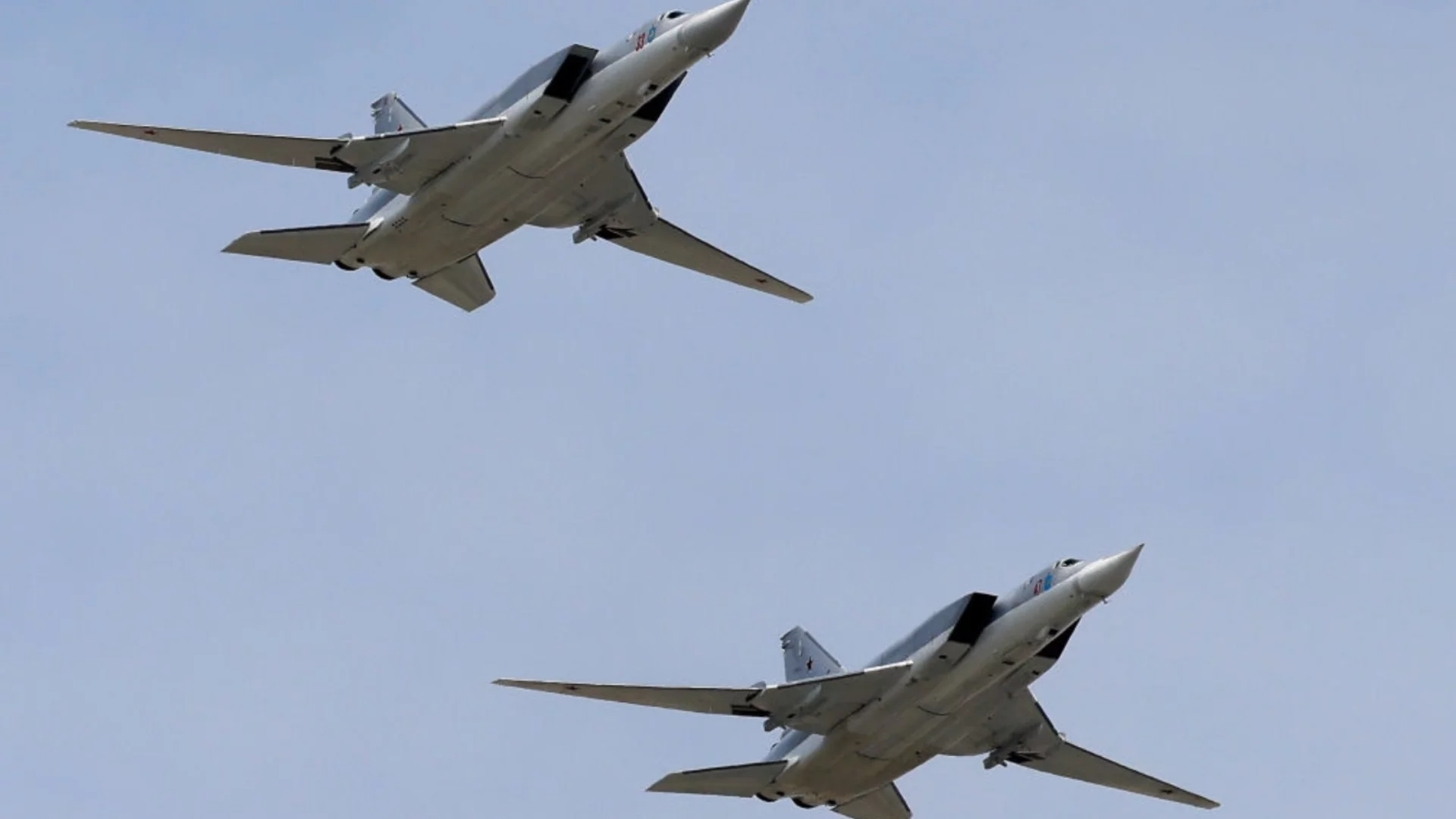 Самолети на 6 държави от НАТО прехванаха руски бомбардировачи и изтребители (ВИДЕО) 