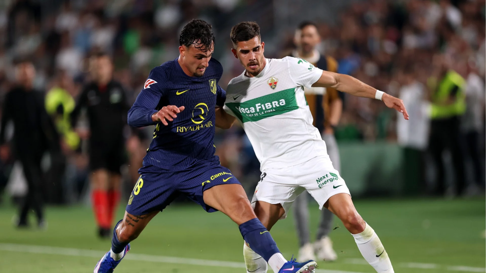 Атлетико Мадрид продължи лошата си серия в Ла Лига, ПСЖ се доближи до титлата