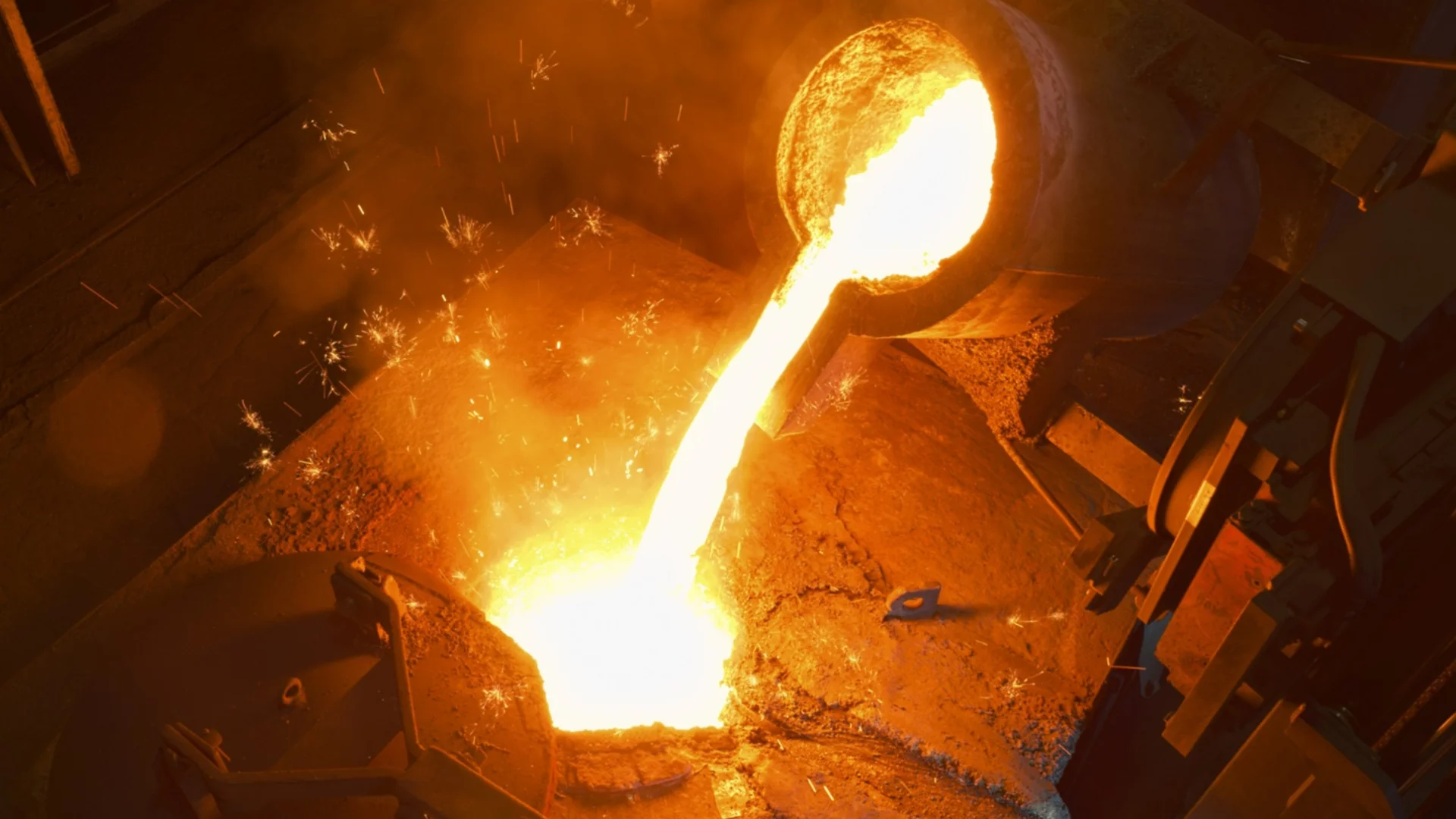 Руски металургичен гигант отчете драматичен спад на печалбата