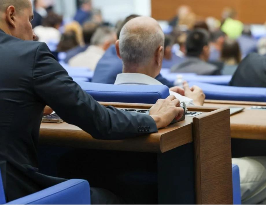 Почти 12 милиона евро субсидия: Кой колко получава и кои са големите губещи? (СНИМКИ)