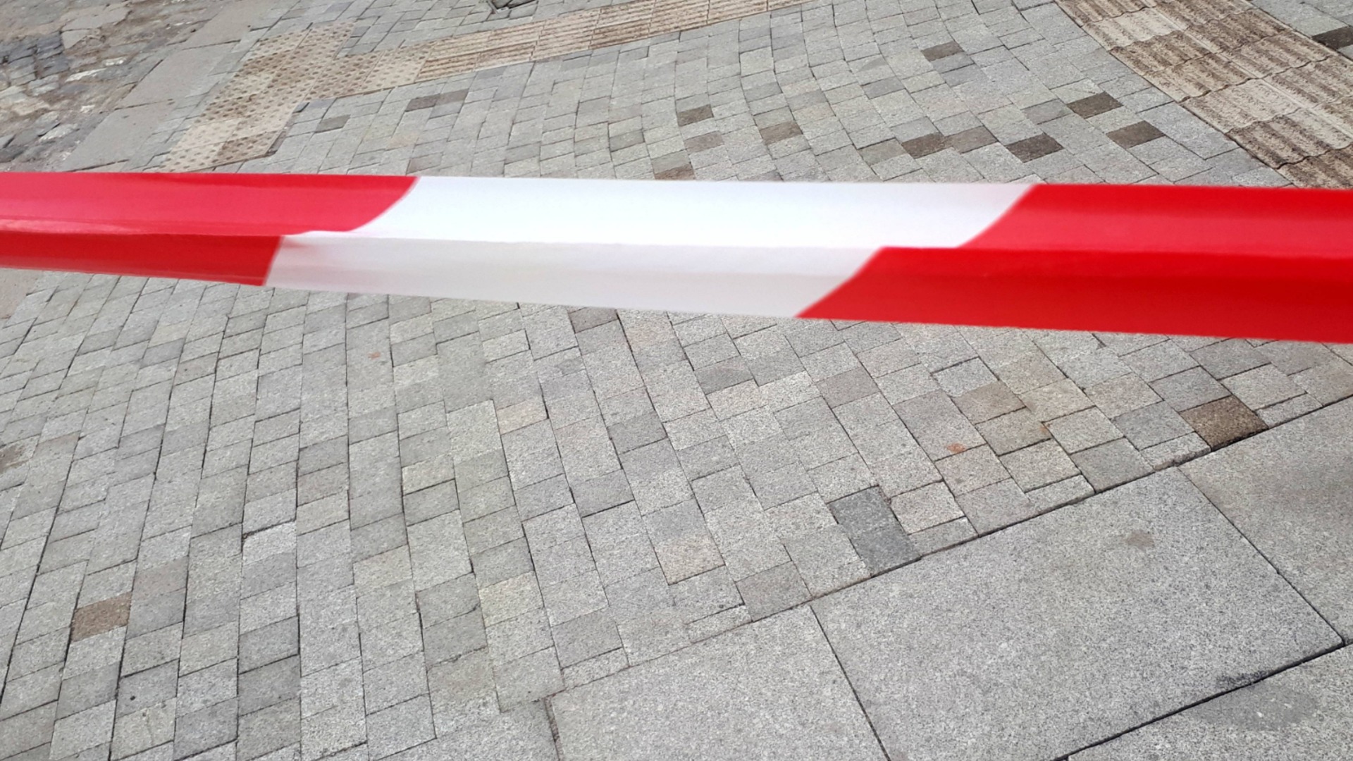 Не успяха да спасят портиера, прикрил с тялото си дете при терористичната атака в Киев (ВИДЕО)