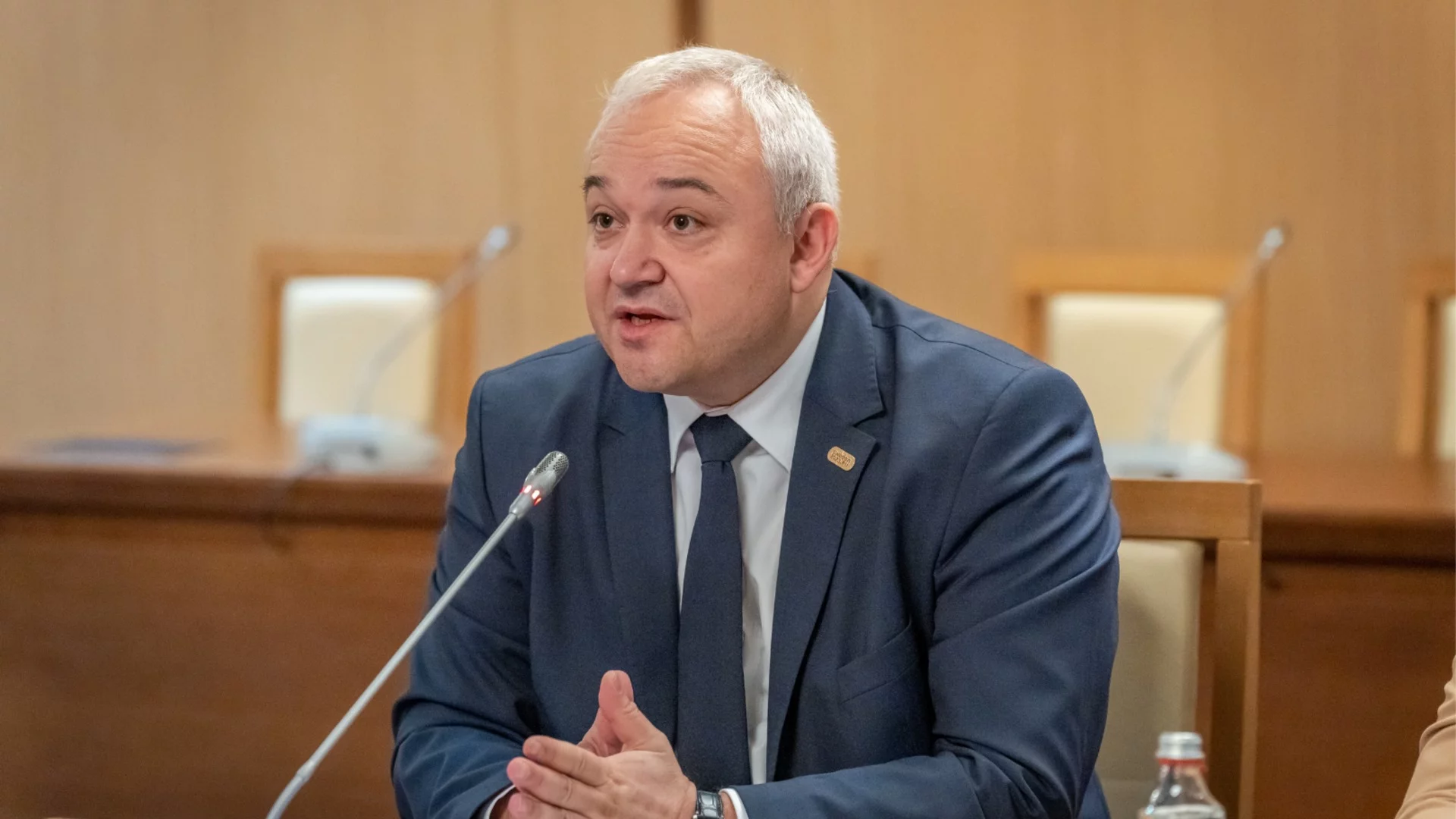 "Днес е последният шанс": Демерджиев притисна Сарафов да си подаде оставката