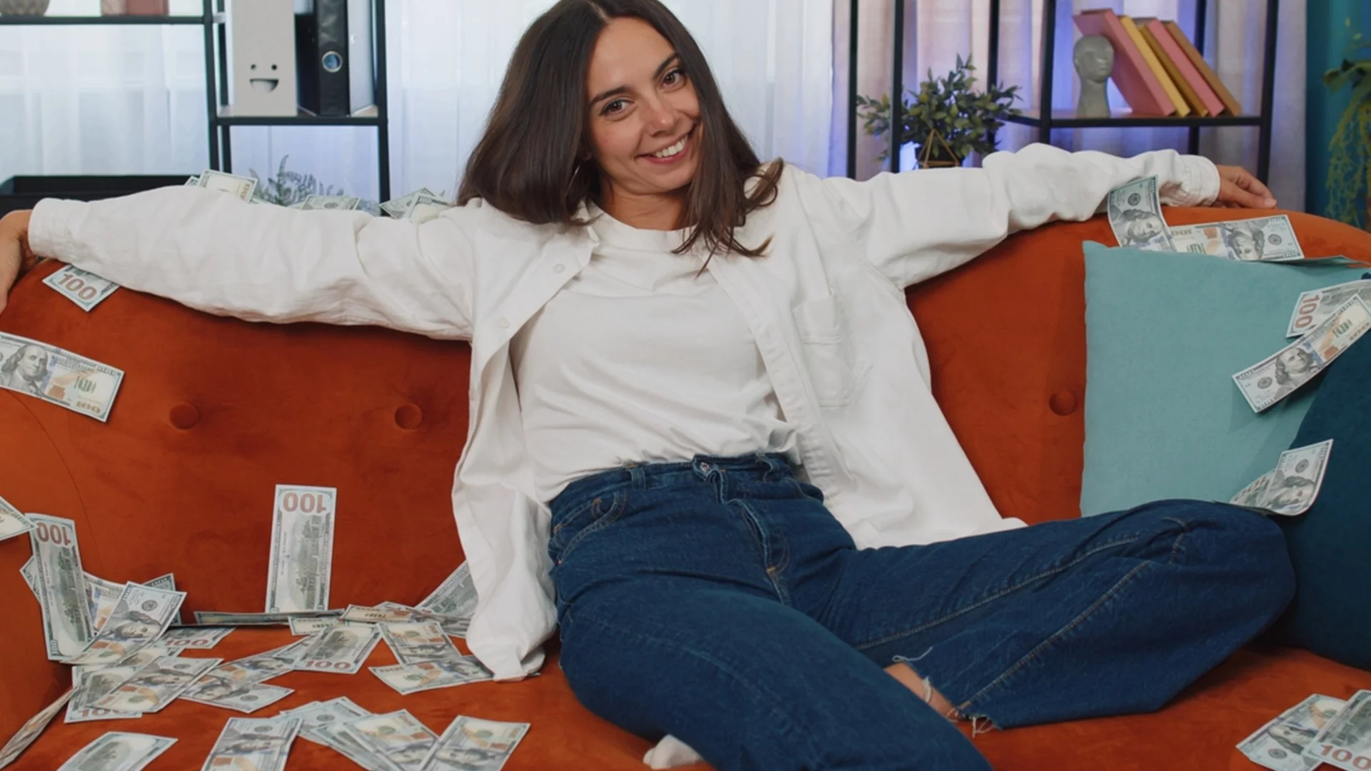 Финансов подем: 3 зодии влизат в силна парична серия (27 април – 3 май)