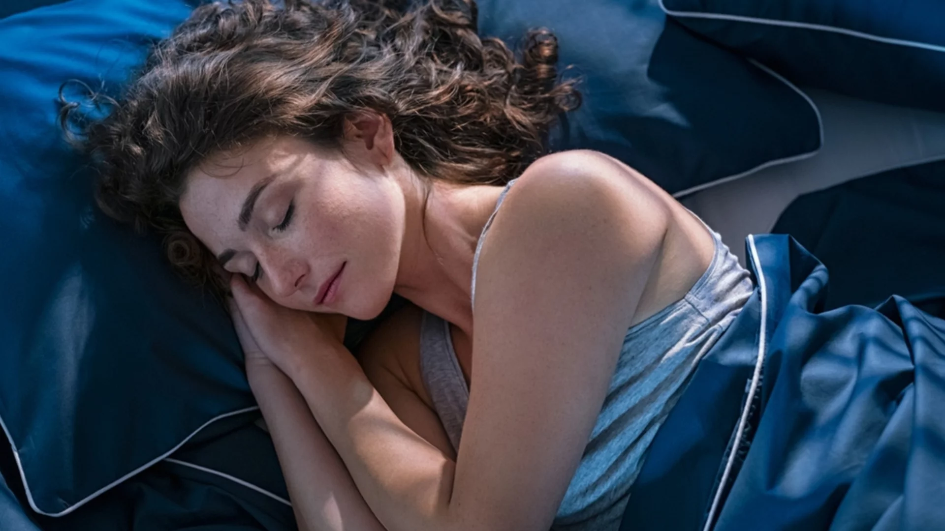 Опасно ли е за сърцето да спите на лявата си страна?