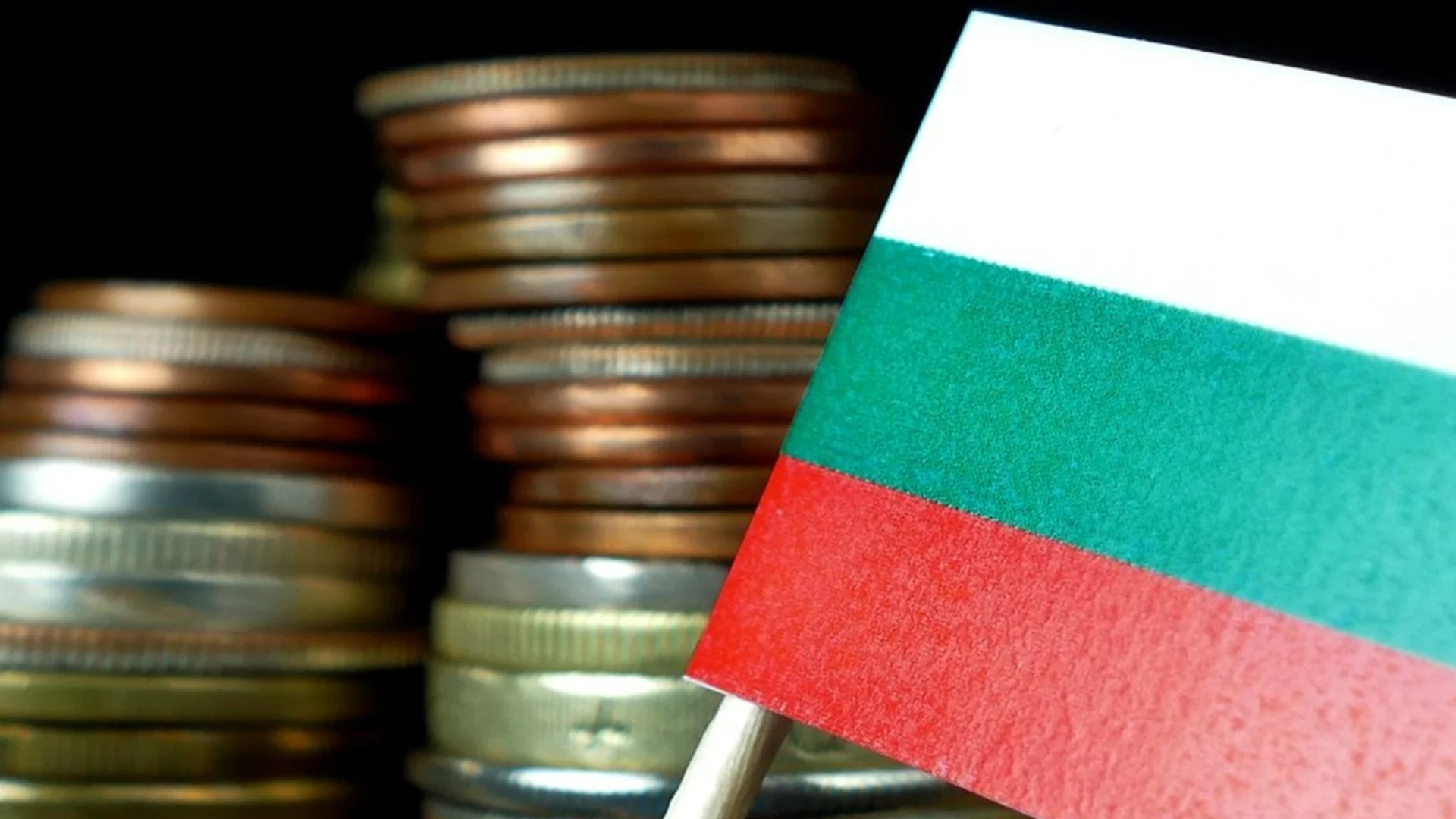 Забавяне на икономическия растеж в България заради ценовия шок с горивата: Прогноза