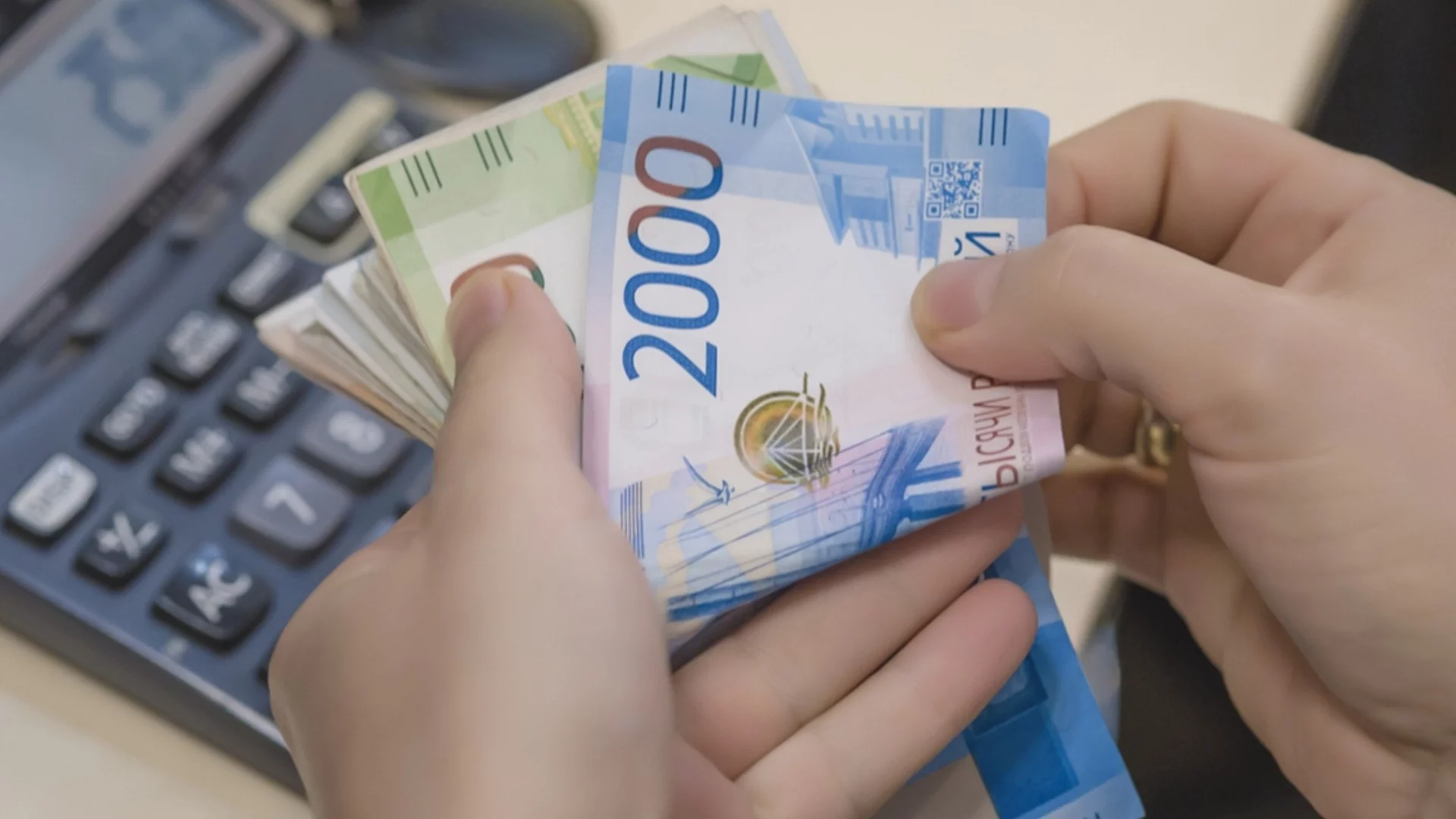 Няма пари за заплати: Русия планира масови съкращения