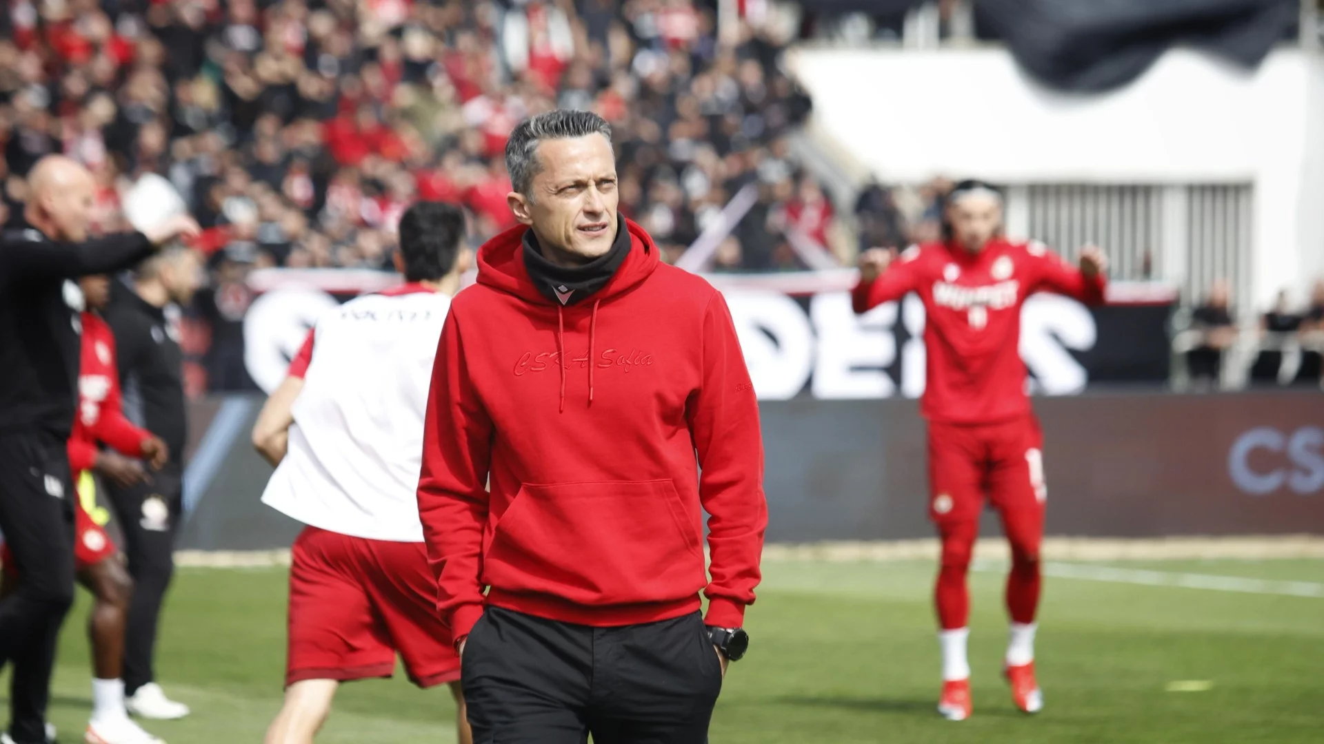 Пореден удар за Христо Янев: Ас на ЦСКА виси за дербито с Левски