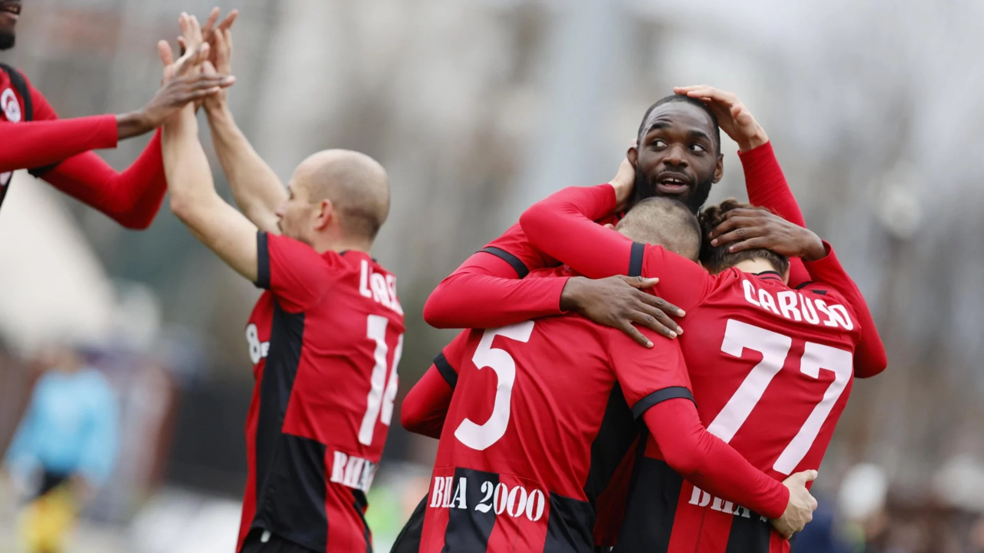 За да спази новото правило на БФС: Столичен гранд качва юноша в първия отбор