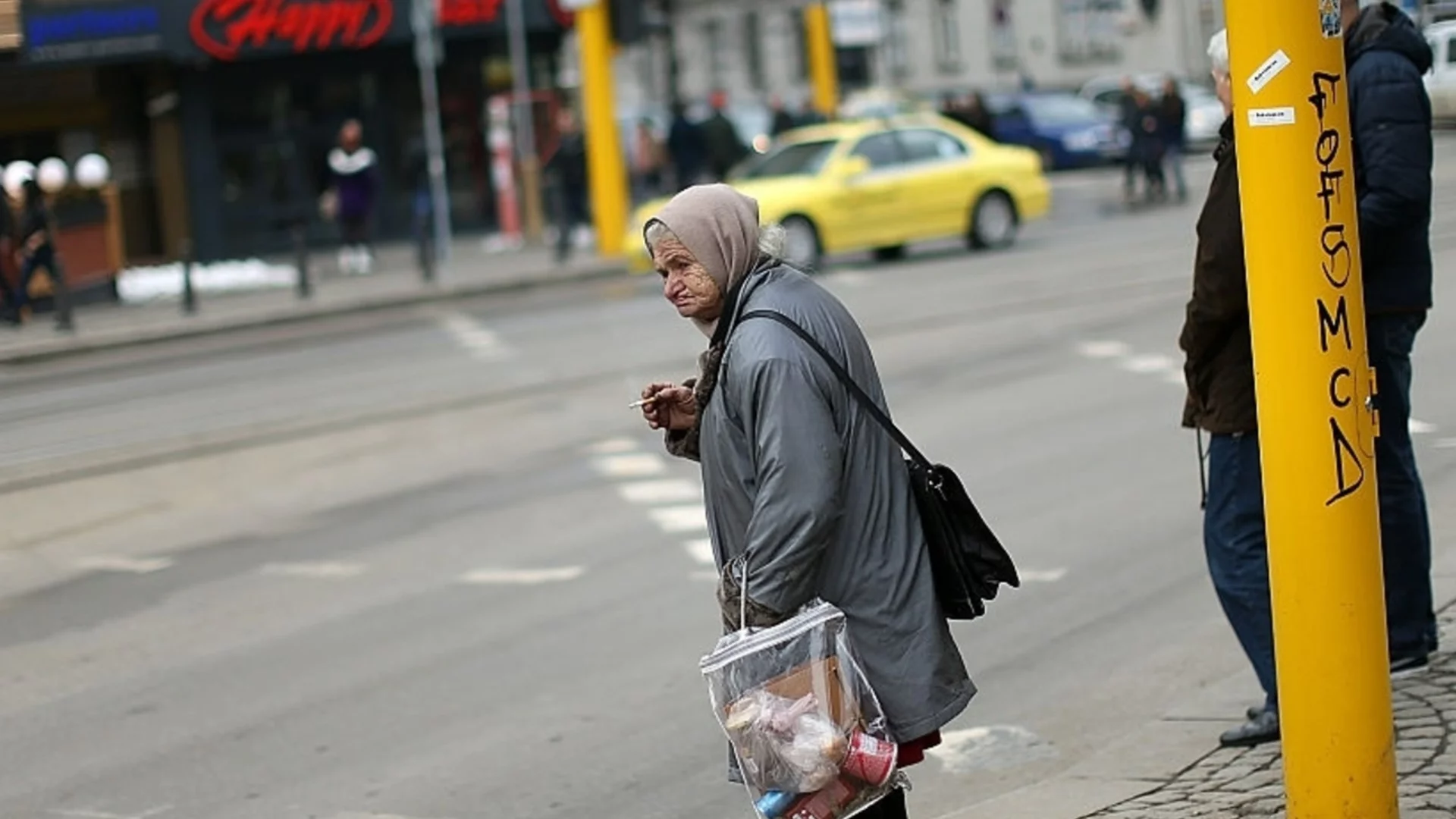 Над една пета от българите живеят под линията на бедност