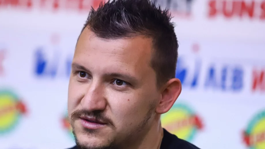 Лоша новина за Ботев долетя от полуфиналите за Купата: Готов ли е тимът да се пребори?