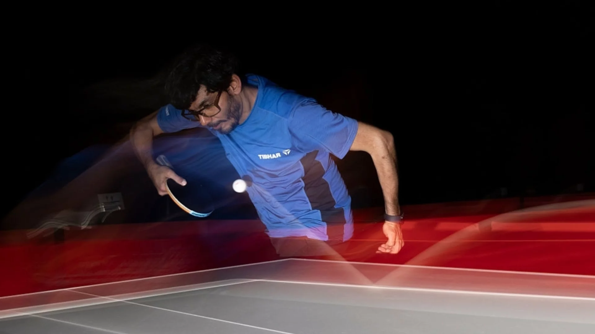 Историческо: Робот бие редовно професионалисти на високо ниво в известен спорт - тенис на маса (ВИДЕО)