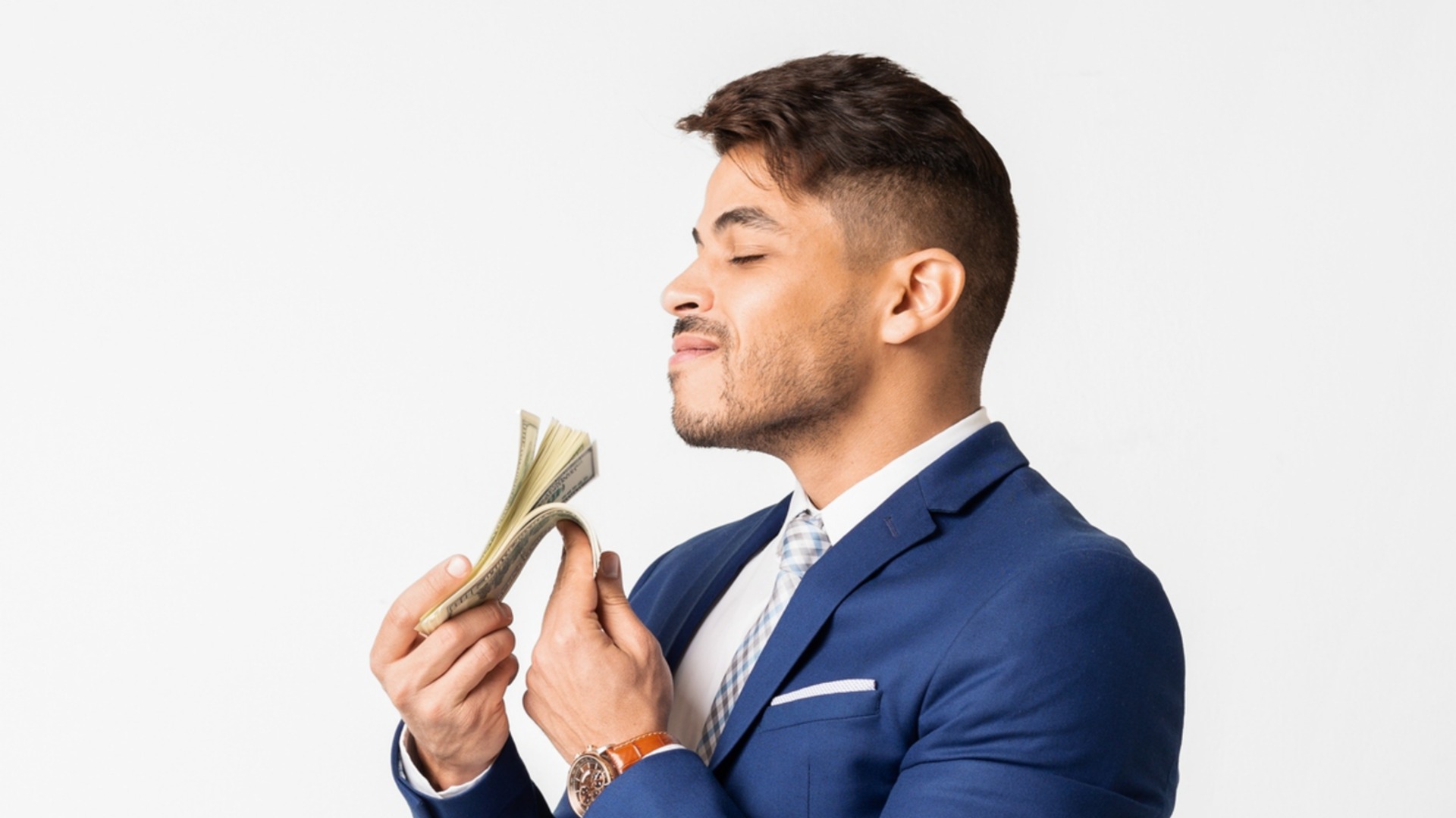 Във вторник: Овен, Скорпион + още 2 зодии ще надушат келепира отдалече