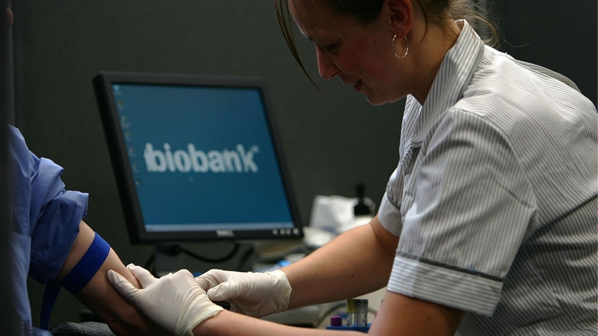 Изтекли медицински данни на половин милион души се оказаха за продажба в Китай