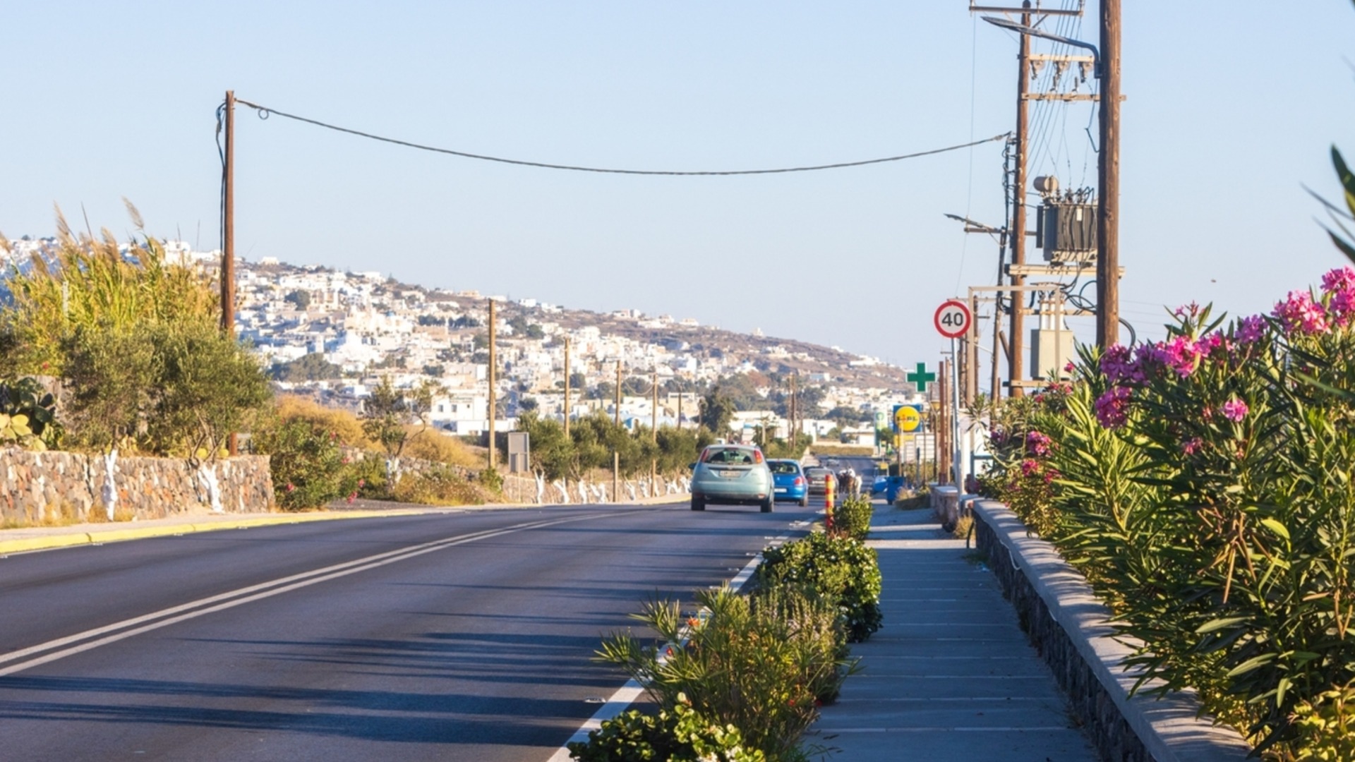 Гърция и България - кое къде е по-евтино: Ценовата ножица се затваря, потокът вече се обърна