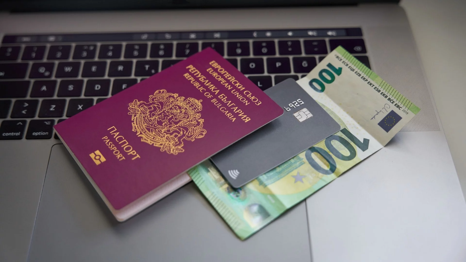 Промяна в таксите и документите: Вадим нови видове паспорти и лични карти