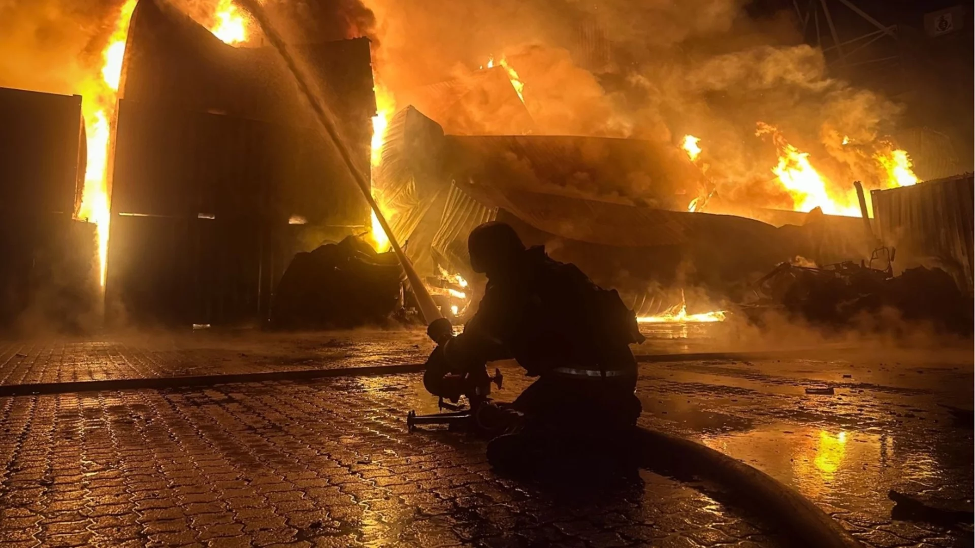 Русия удари кораб под чужд флаг, жертви и ранени след атака по цивилни в Одеса (ВИДЕО)