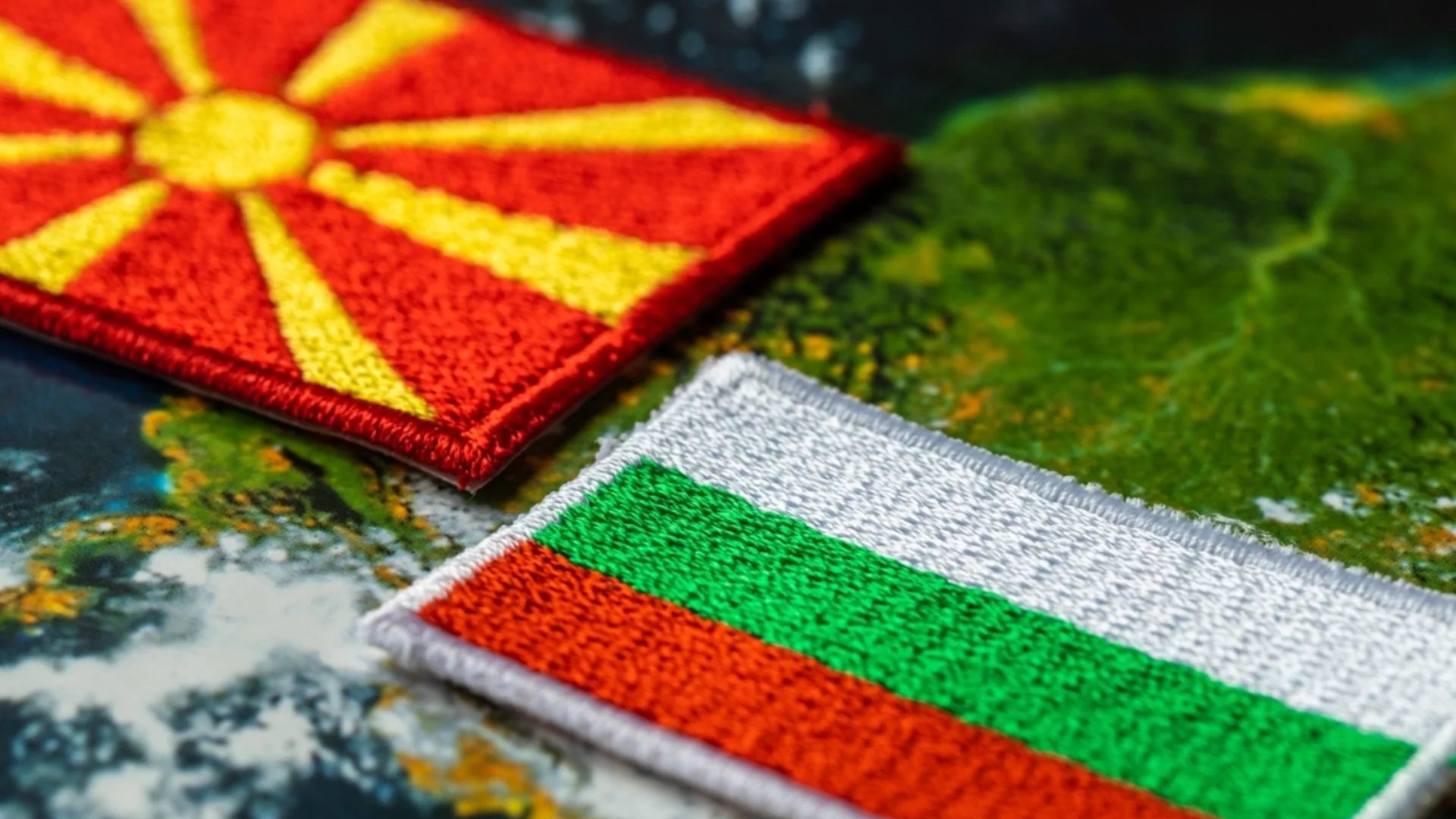 Скопие пробива консенсуса на ЕС за правата на българите в Македония: Време е да действаме, смята проф. Ташев