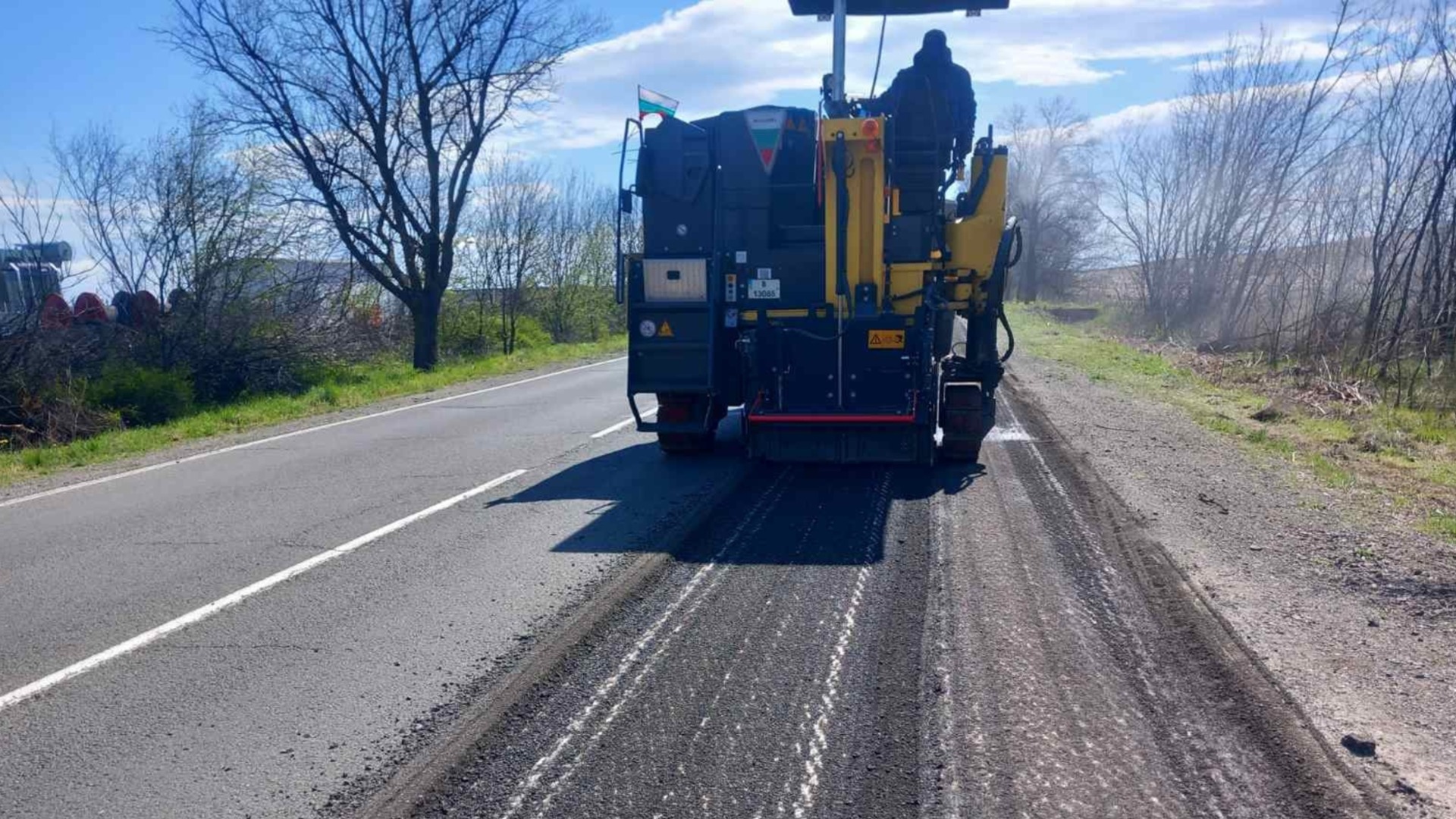 Ремонтират път край Нова Загора, има промени в движението