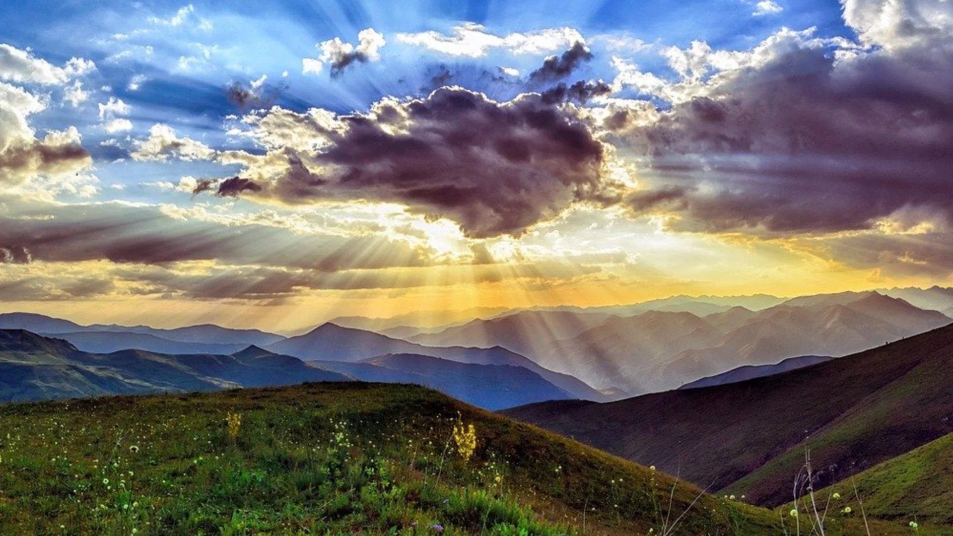 Слънце и малко сняг: Добри условия за планински туризъм