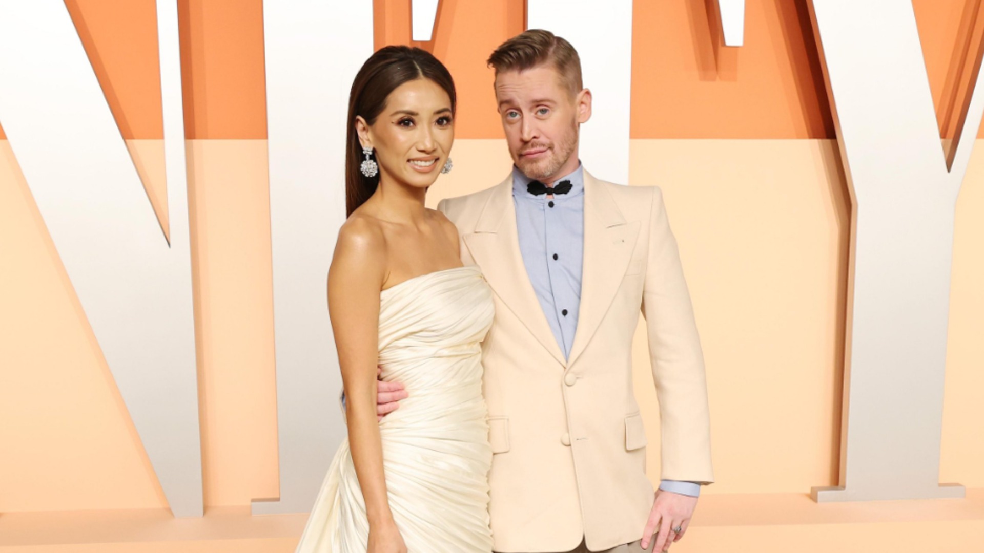 Маколи Кълкин и съпругата му си създават абсурдни конфликти помежду си