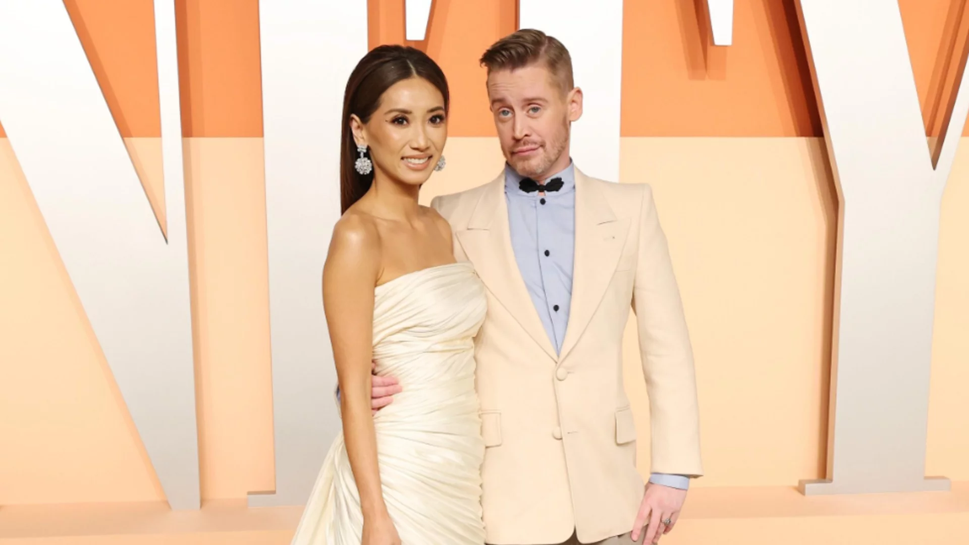 Маколи Кълкин и съпругата му си създават абсурдни конфликти помежду си