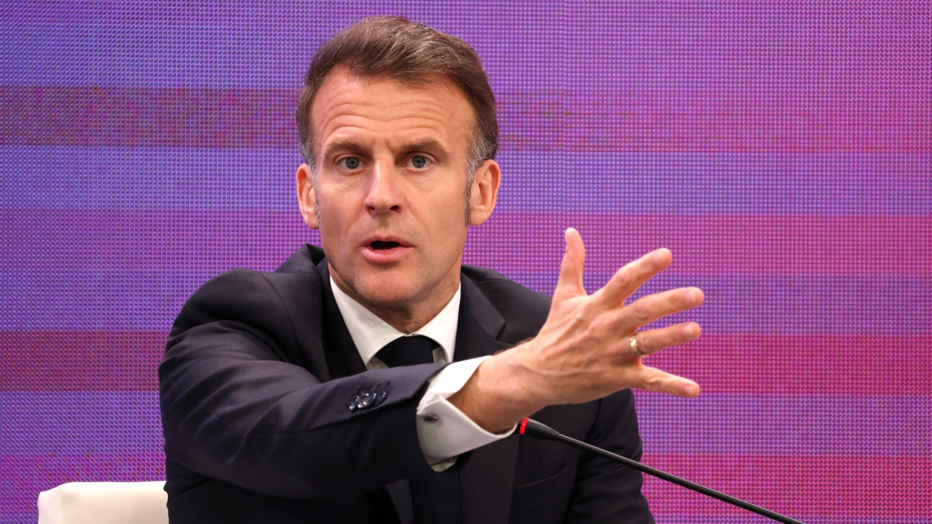 Макрон: Европа трябва да се събуди (ВИДЕО)