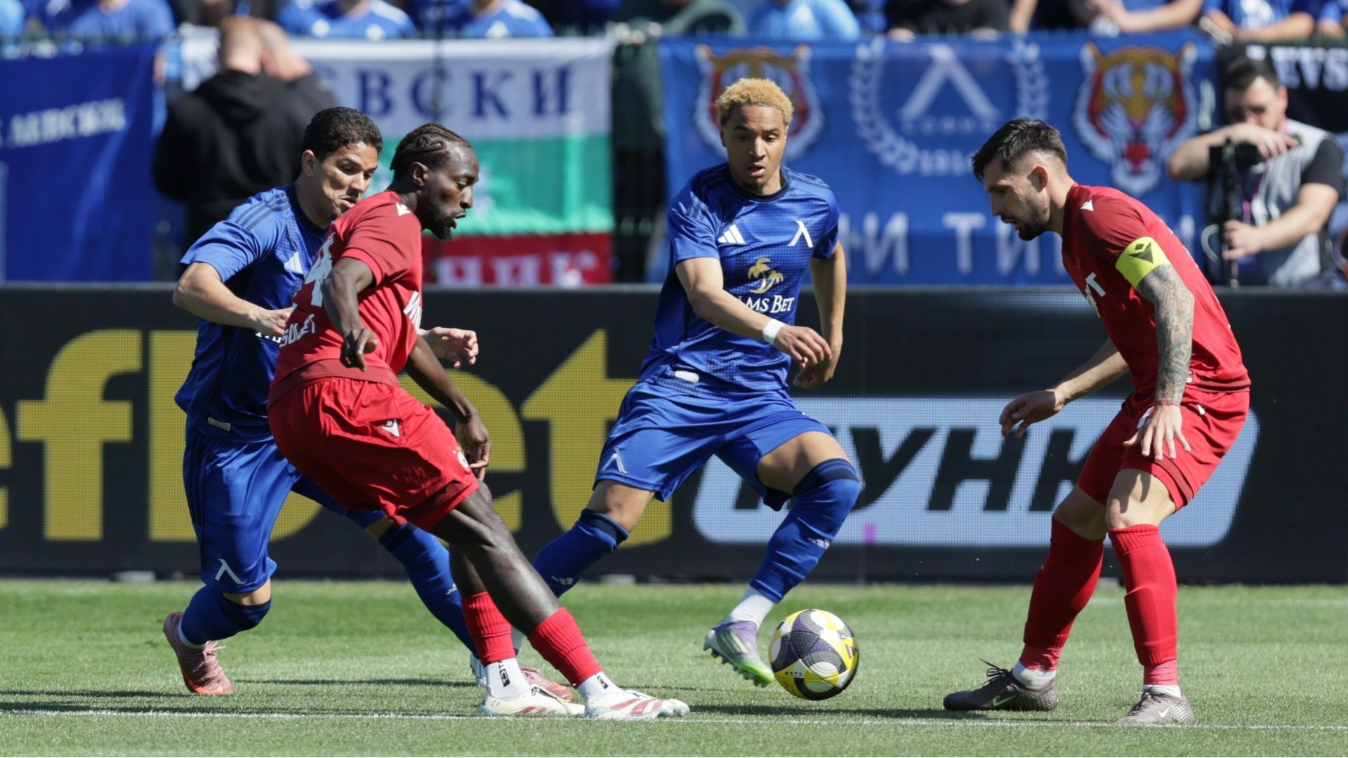 НА ЖИВО: ЦСКА 1:2 Левски, греда за 