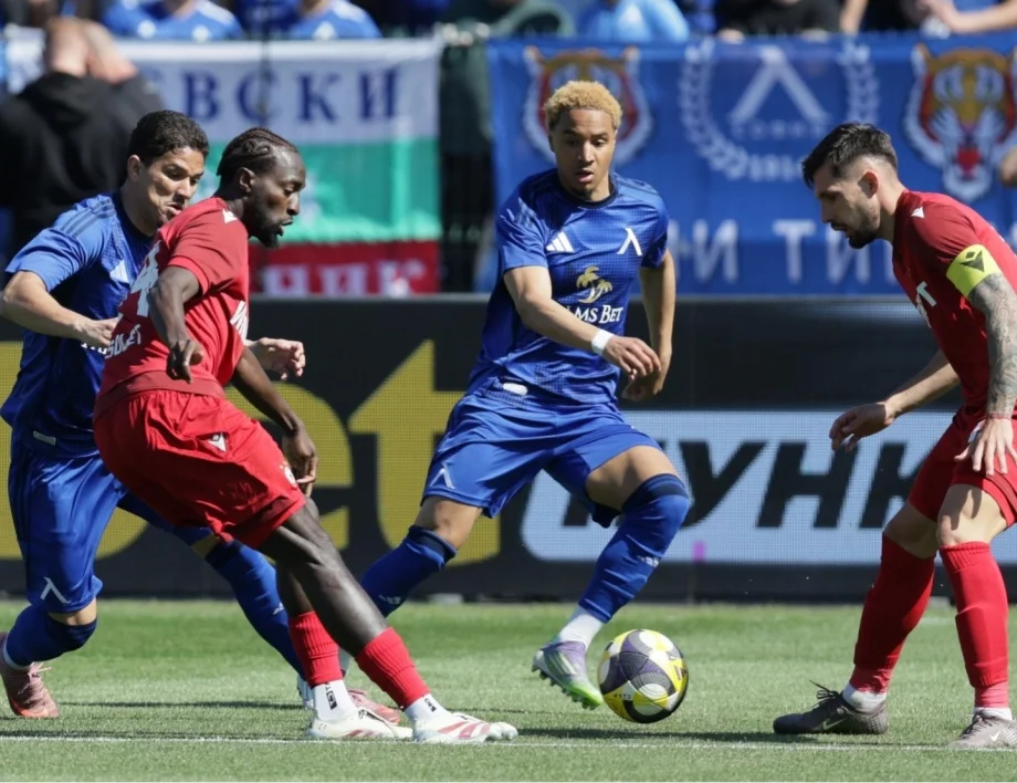 НА ЖИВО: ЦСКА 1:2 Левски, пълен обрат!