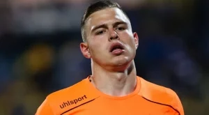 ФАТАЛНА грешка, която може да коства титлата: Светльо Вуцов помрачи Левски (ВИДЕО)