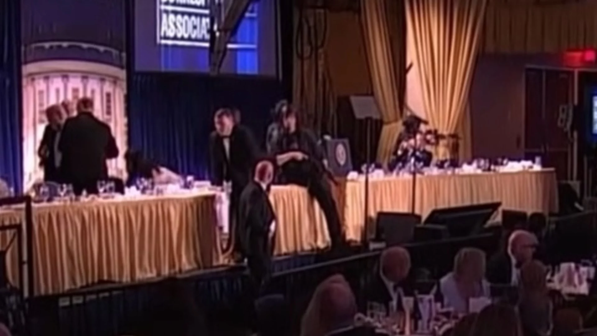 Високообразован преподавател и дизайнер на видеоигри: Кой е стрелецът от галавечерята с Тръмп (ВИДЕО)