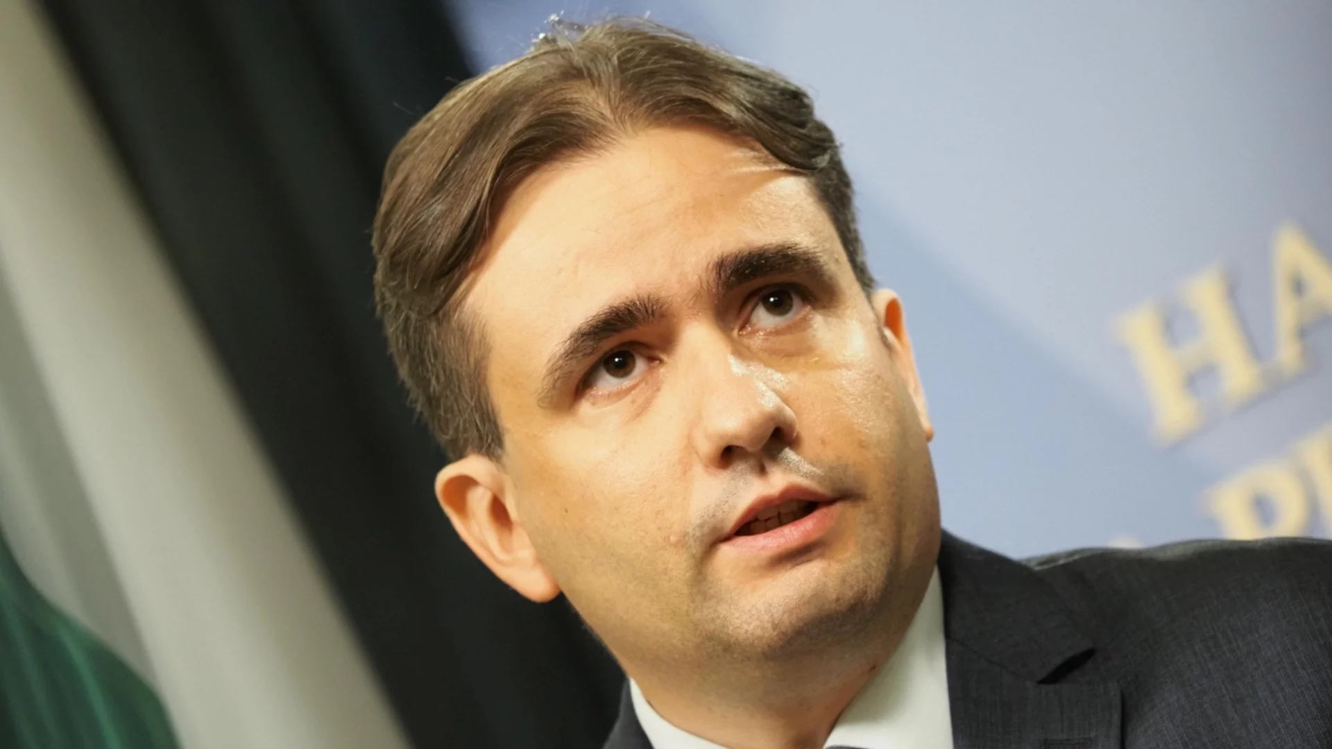 Триъгълникът Пеевски-Чолаков-Сарафов осигуряваше политическа и наказателна протекция за "хлебниците"