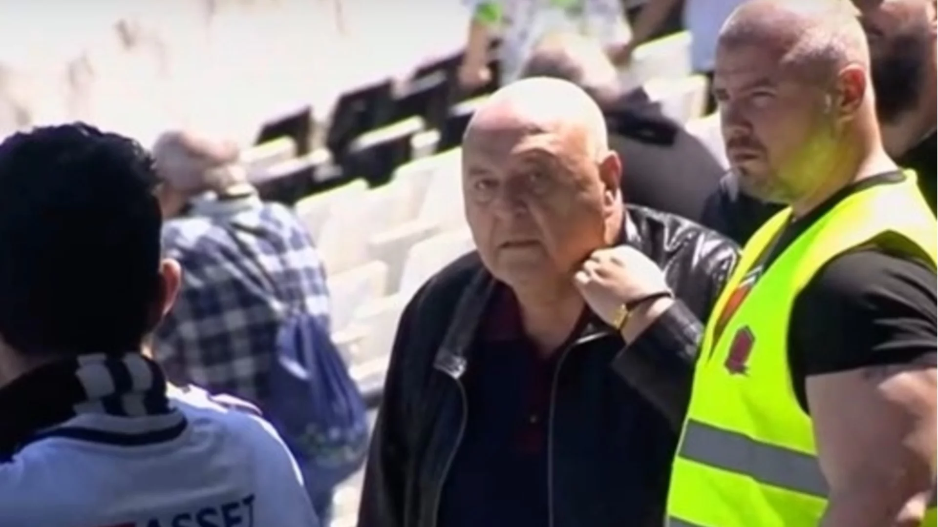 Славия сгафи срещу 10 от Ботев Враца, грозни сцени между Венци Стефанов и бойкотиращи "бели" фенове