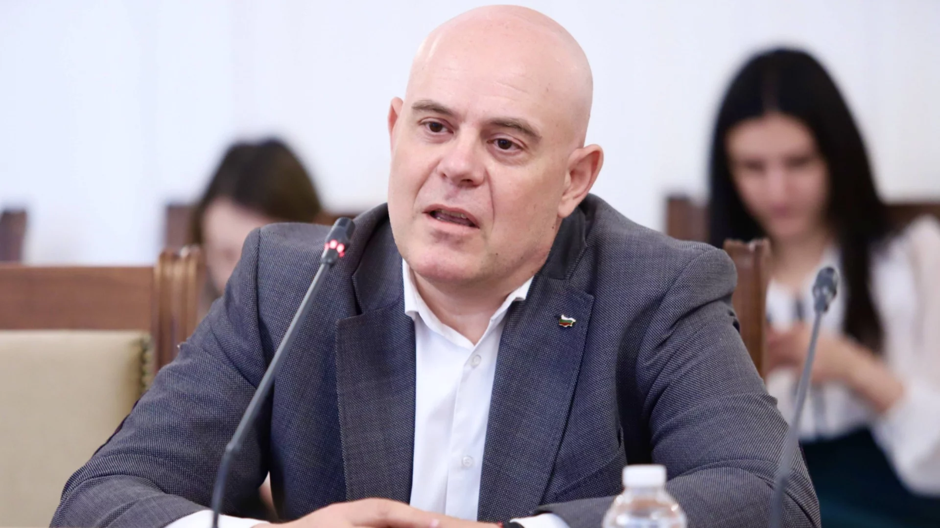 Гешев за "клекналата" събедна власт и "позорния" ВСС: Искаха от мен да спирам дела, свързани с Борисов