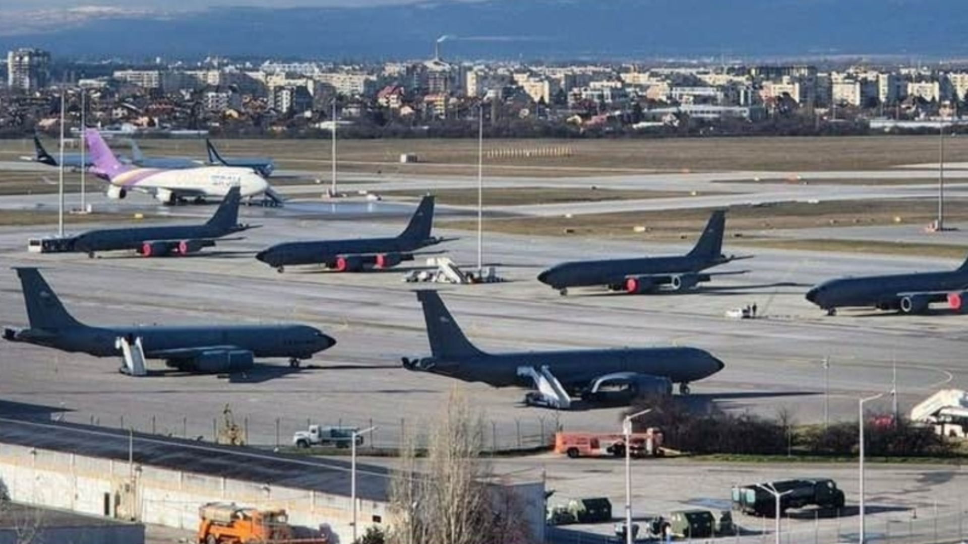 НА ЖИВО: Помогнала ли е България на САЩ за войната в Иран?