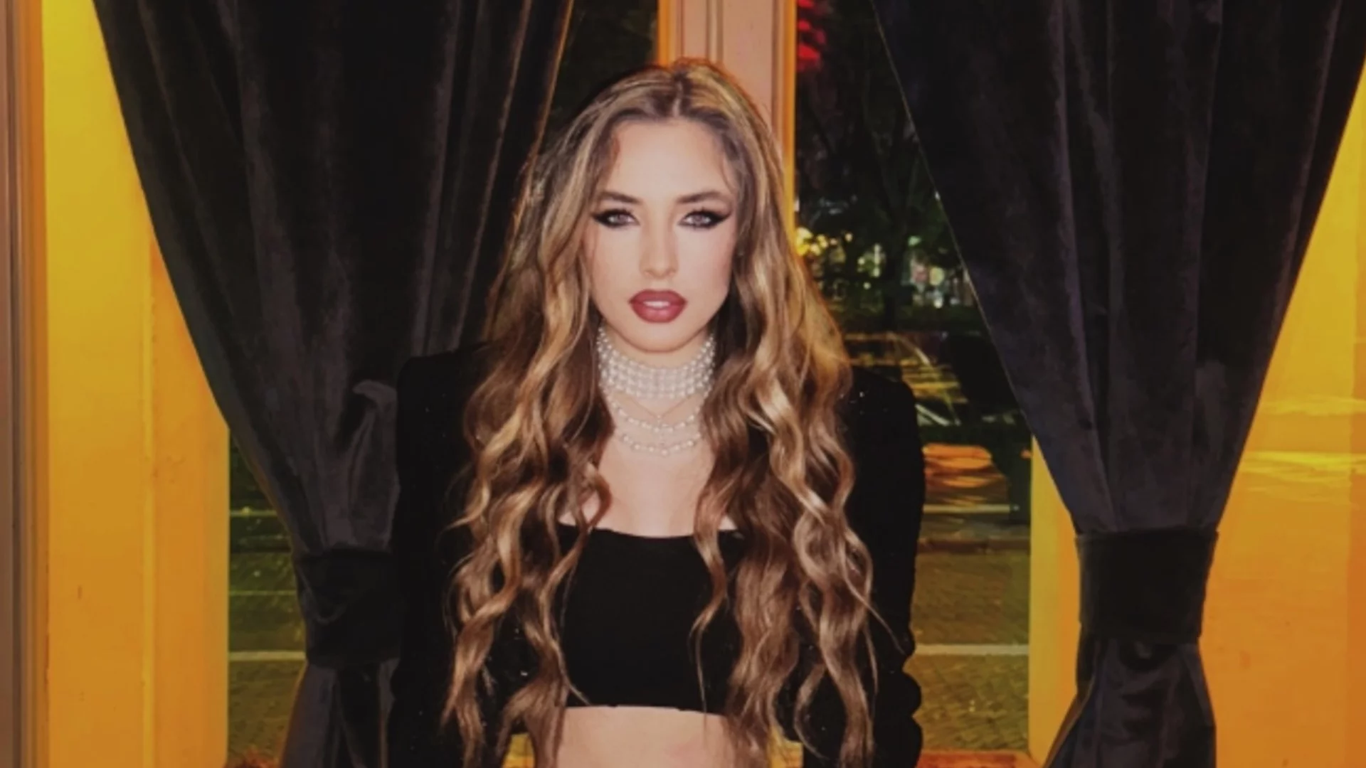 "Пак ще се погледнем": Елизабет с музикална изповед в ритъма на танца (ВИДЕО)