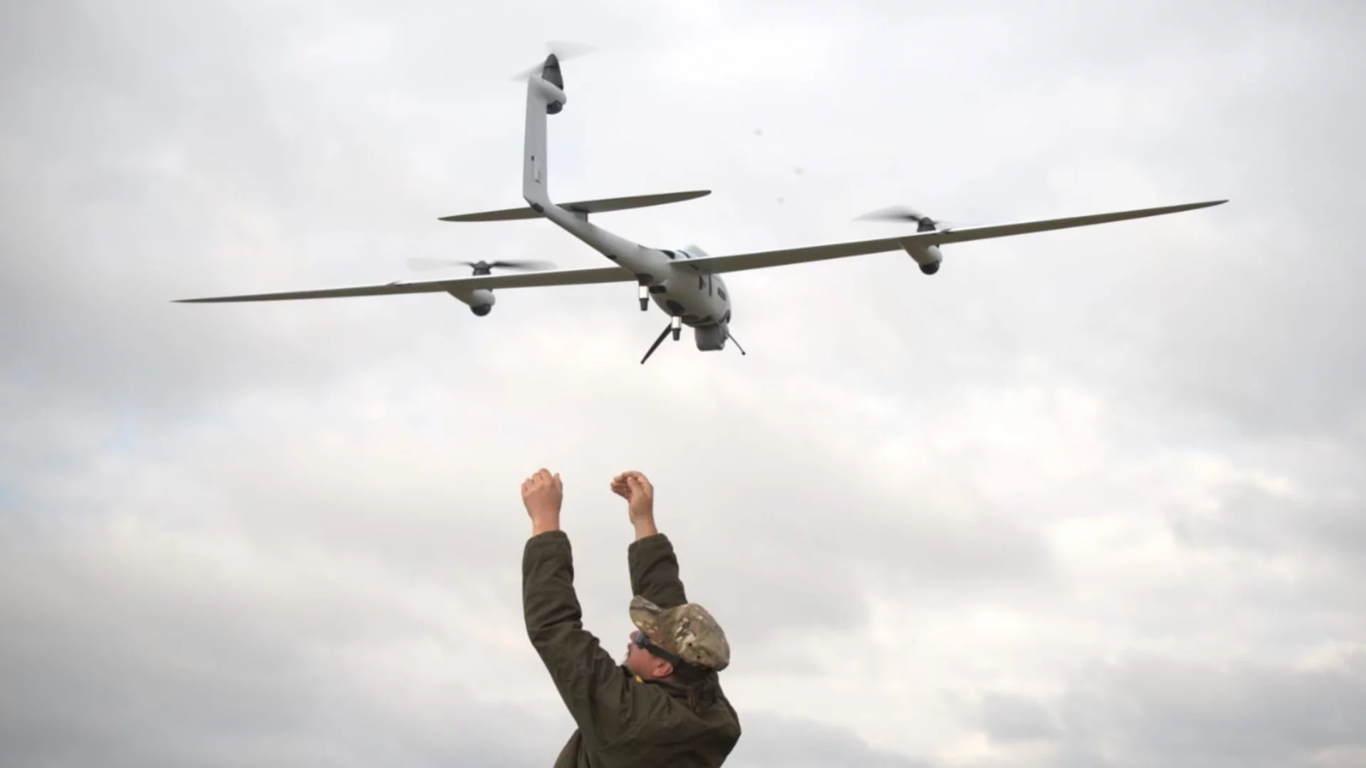 Полша иска помощ от Украйна за изграждането на армада от дронове