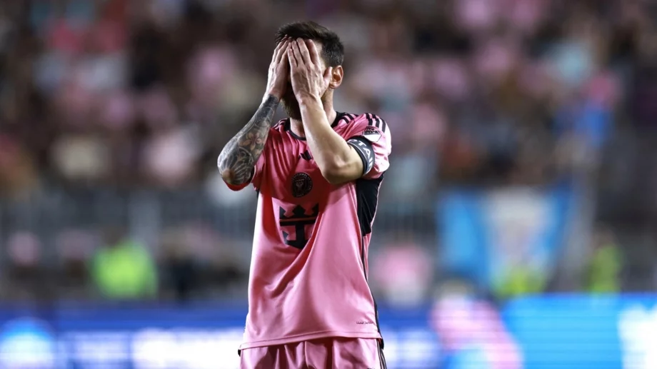 Един от най-верните хора на Меси напуска лагера му, дезертира при най-големия му враг