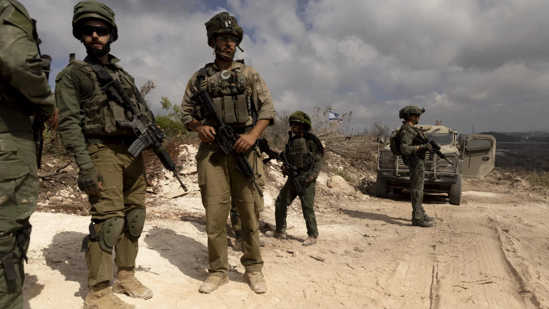 Докато спасяват ранени: "Хизбула" атакува израелски войници с дрон. Без пари за британци, документиращи потенциални израелски военни престъпления