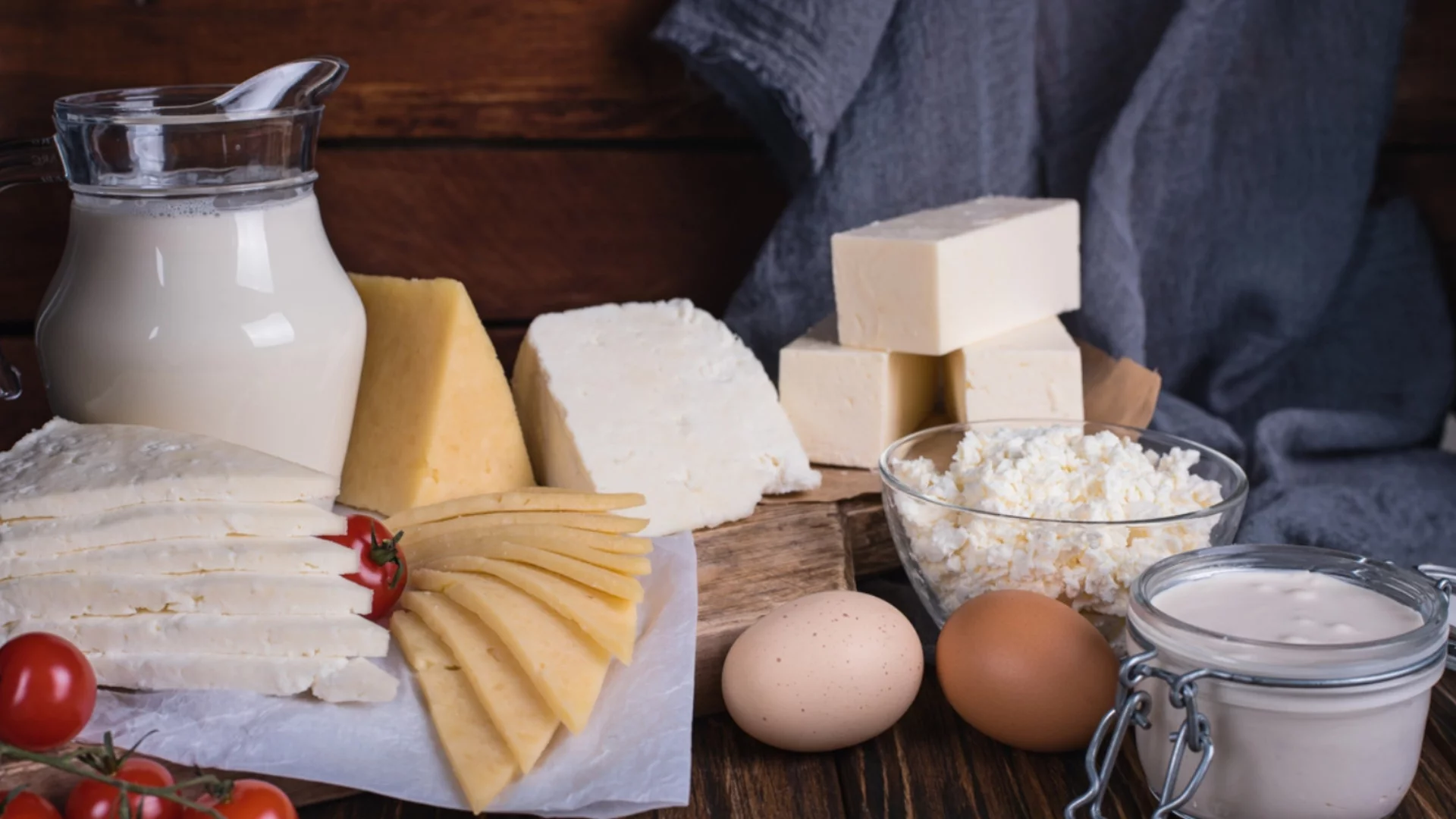 Български парадокс: Най-евтино мляко, а най-скъпи млечни продукти