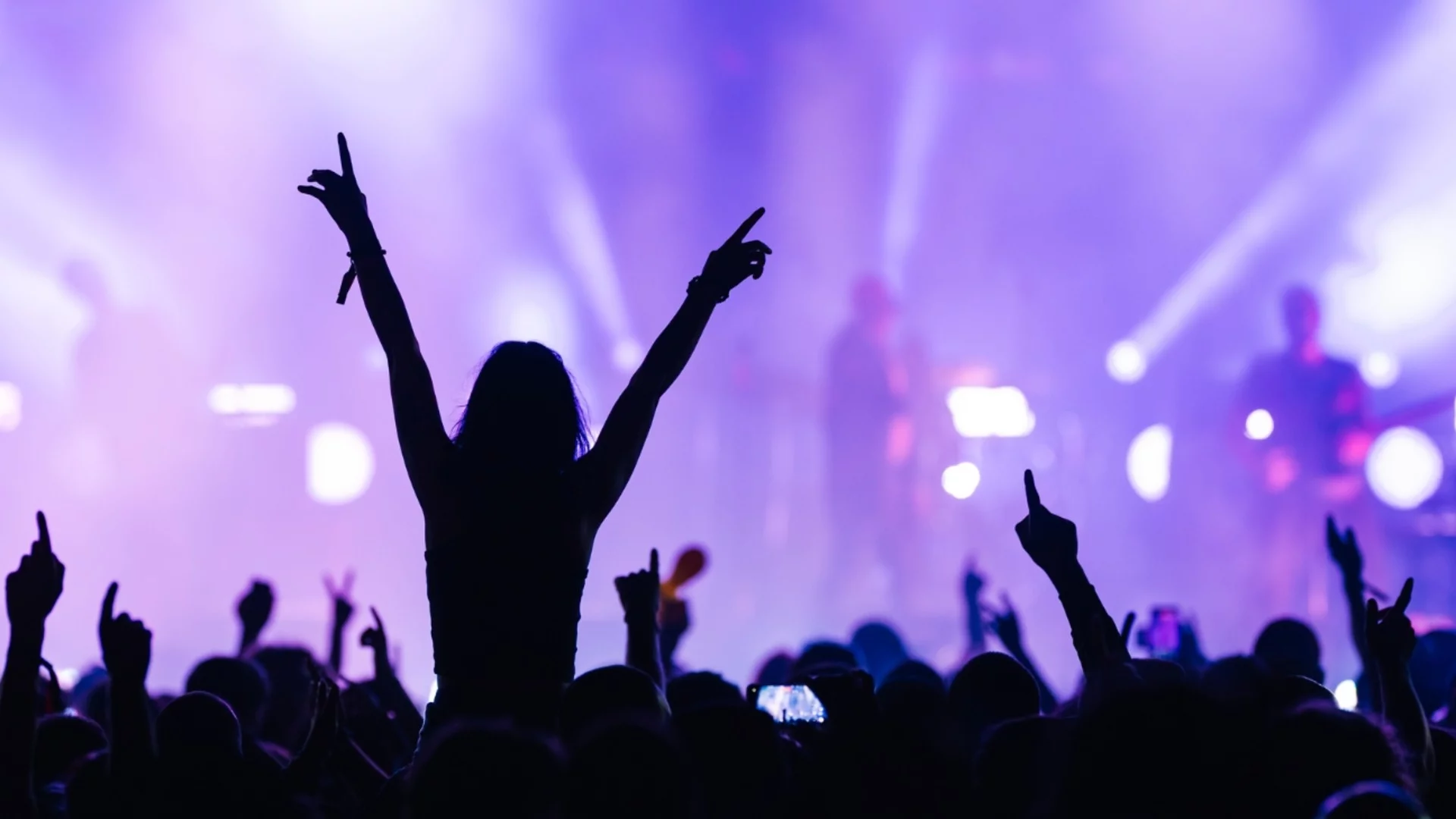 Науката потвърди: Музиката днес е по-еднообразна и проста от всякога