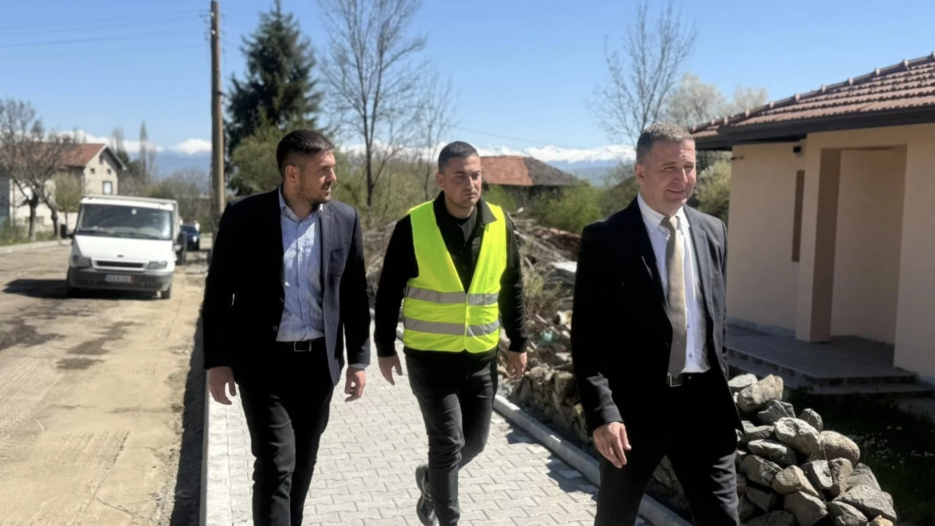 Ремонтът на основен път на Самоков върви по график