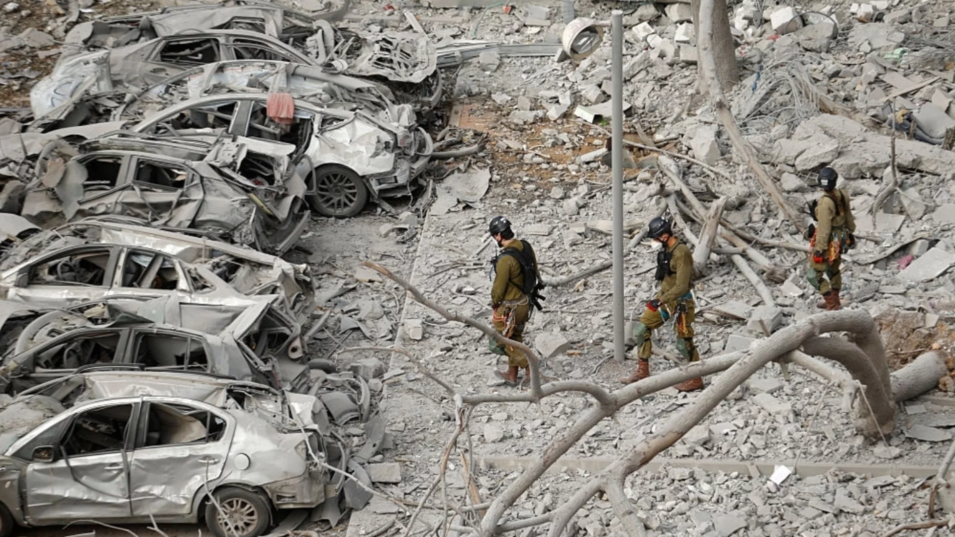 Тръмп мисли за два варианта с Иран. Израелските бомби изравниха със земята ливански град като Видин и Дупница (ВИДЕО)