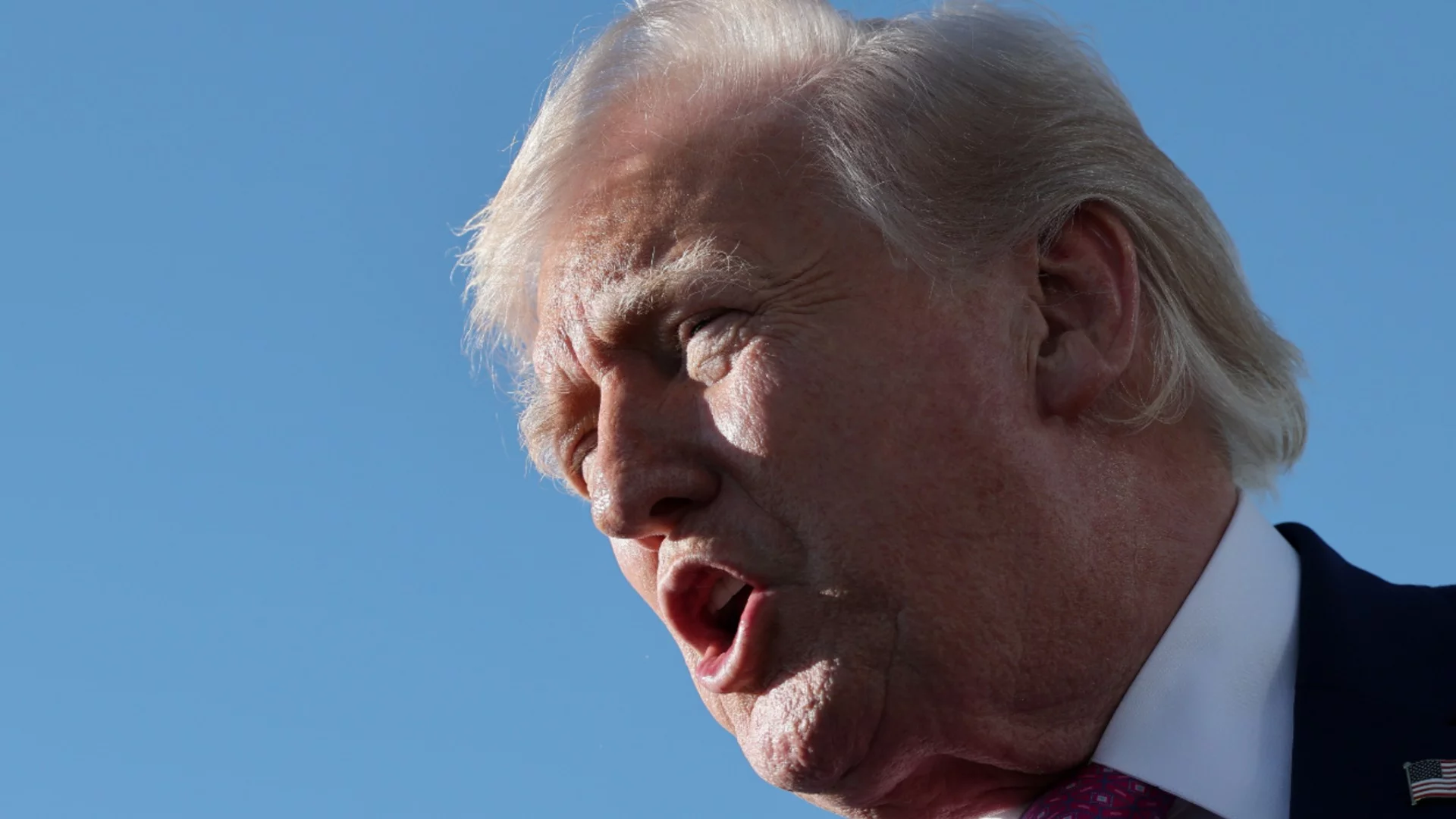 Тръмп: Иран ни информира, че е в колапс