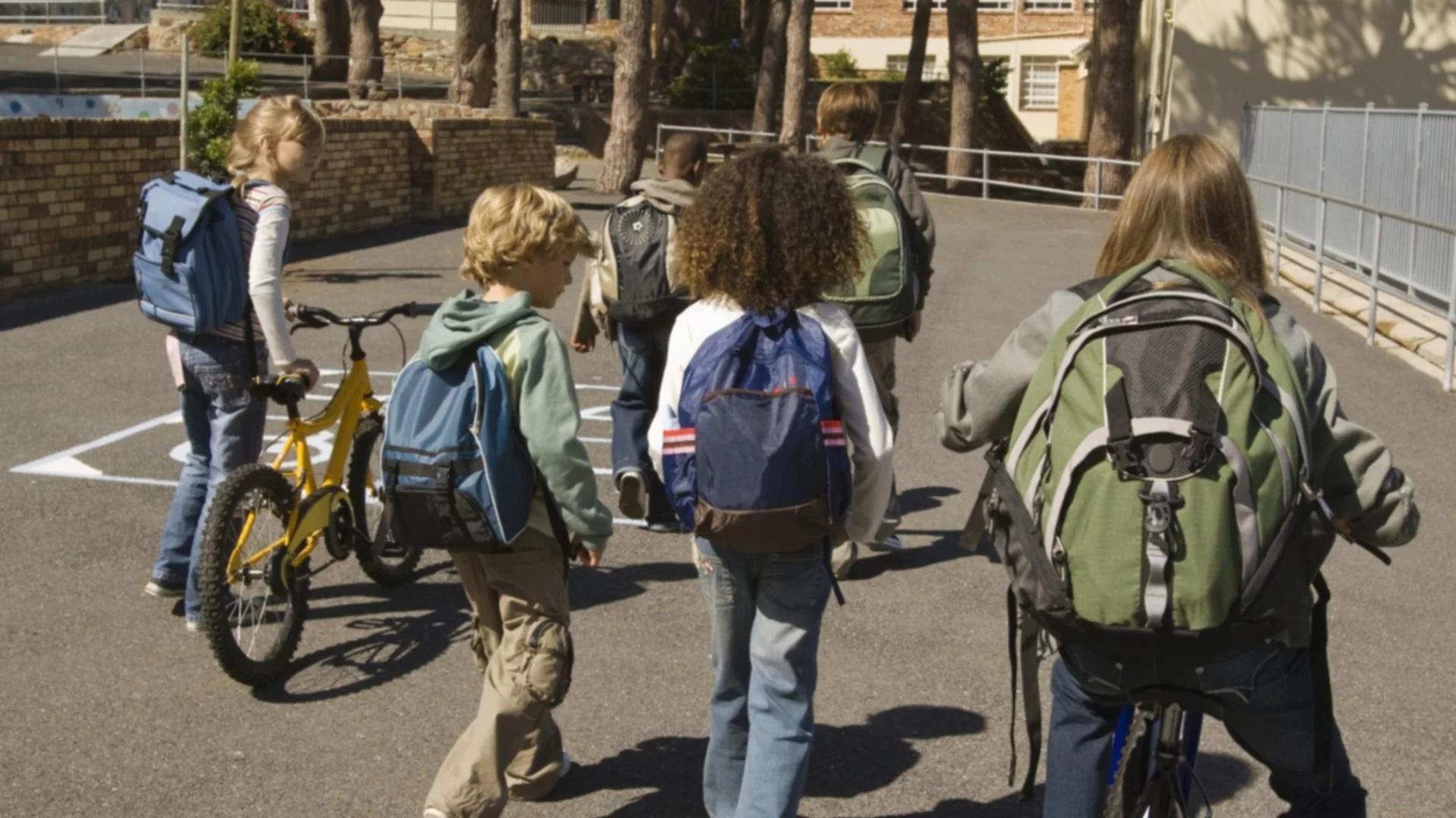 Трагедия: Кола уби на място 4-годишно дете в Карловско 