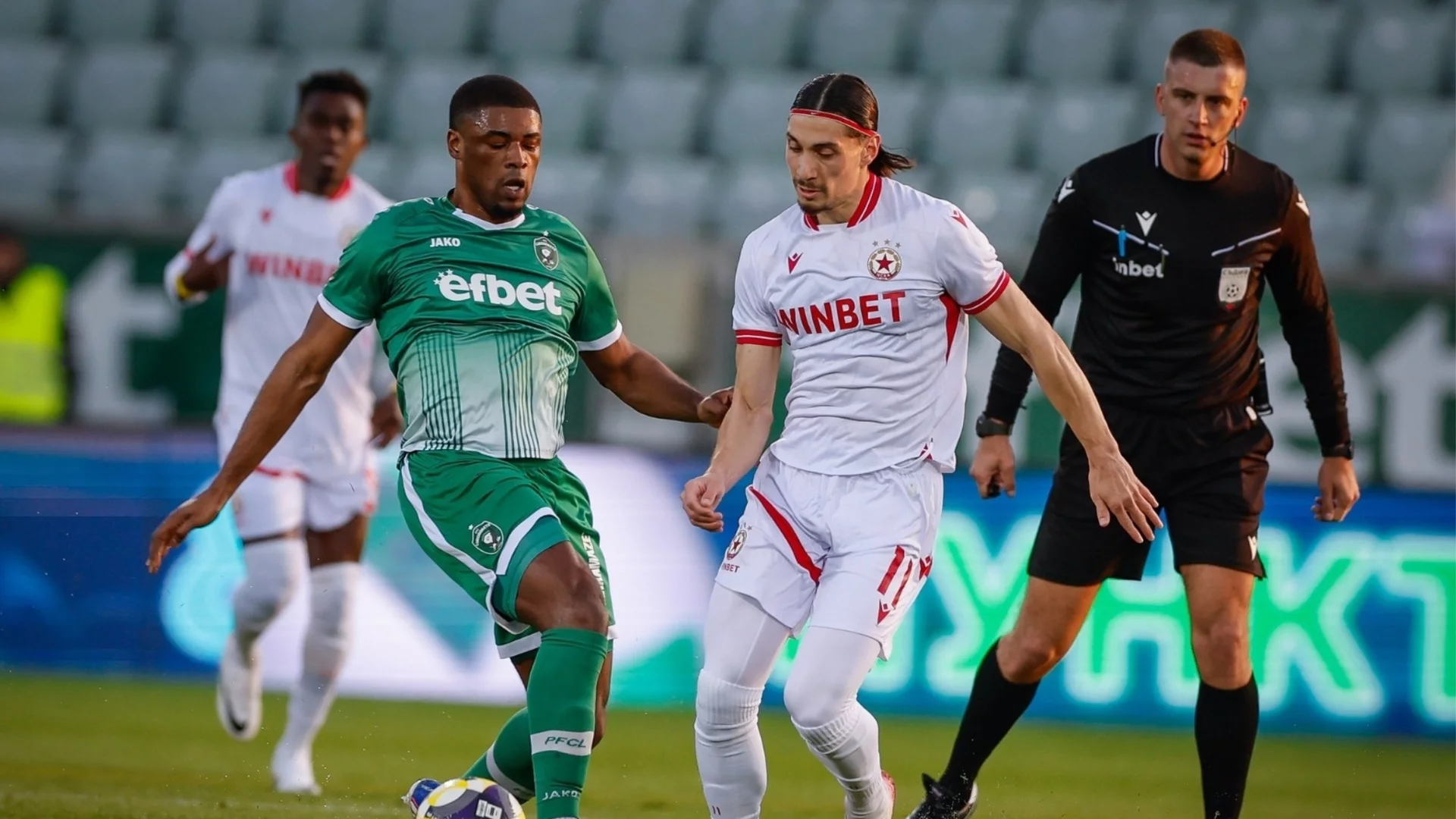 БФС се поддаде на натиска от ЦСКА и смени съдията за мача на сезона срещу Лудогорец