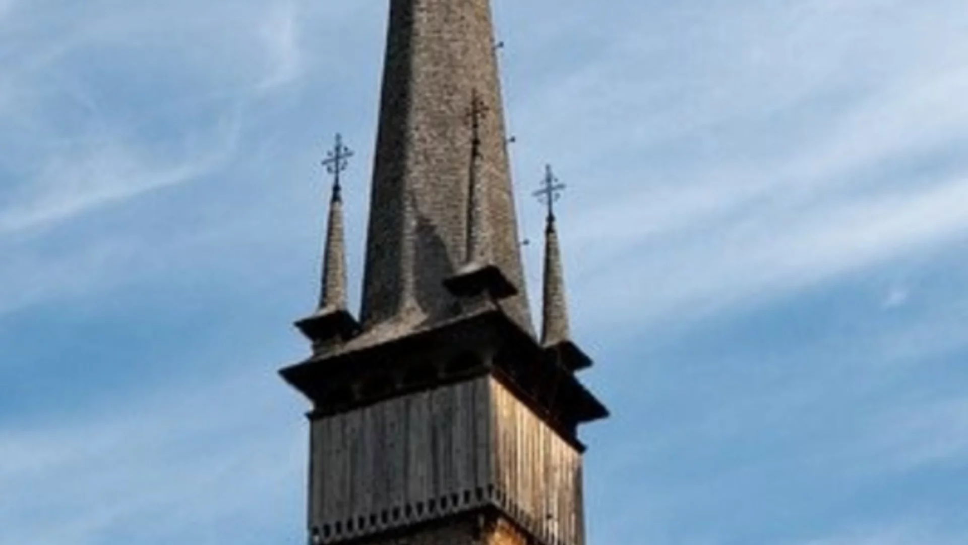 Огнена стихия унищожи паметник на ЮНЕСКО на крачка от България (ВИДЕО)