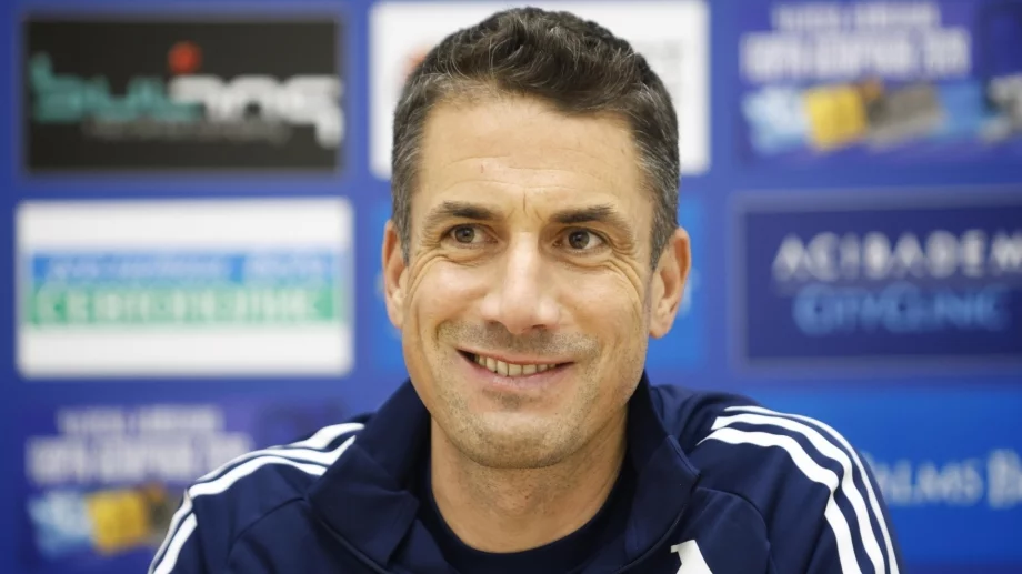 Хулио Веласкес готви приятна изненада за феновете на Левски срещу ЦСКА 1948